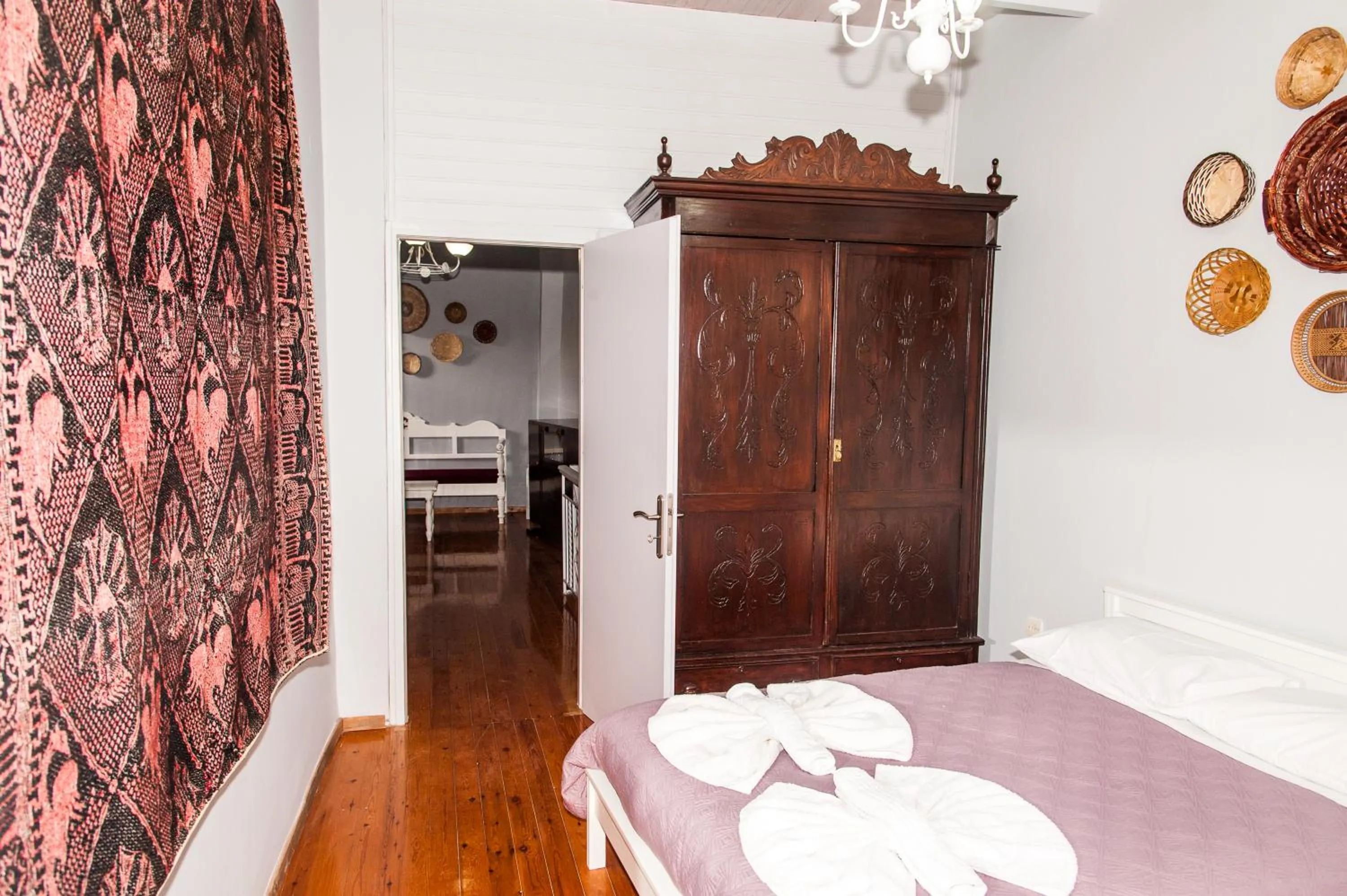 Bed in KasteliSuites