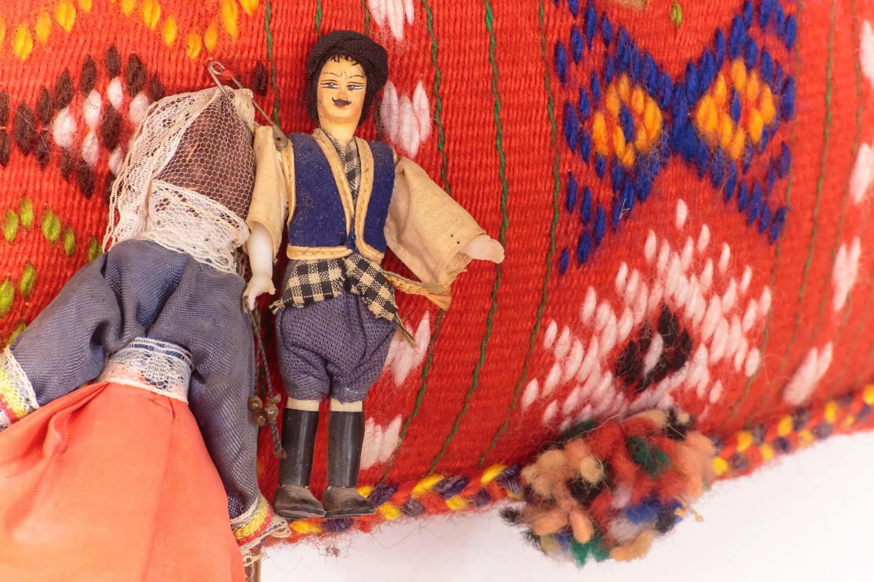 Decorative detail in KasteliSuites