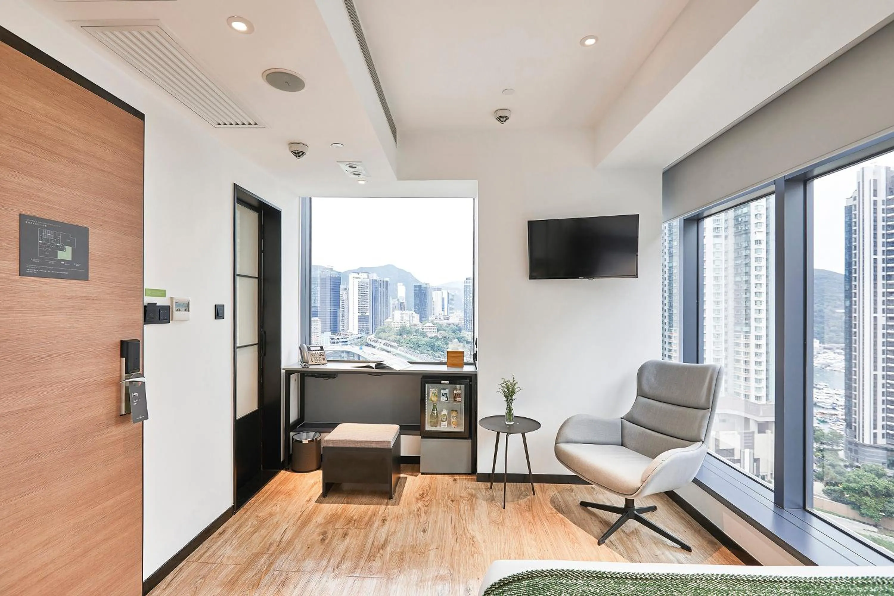 Photo of the whole room in Urbanwood Ap Lei Chau