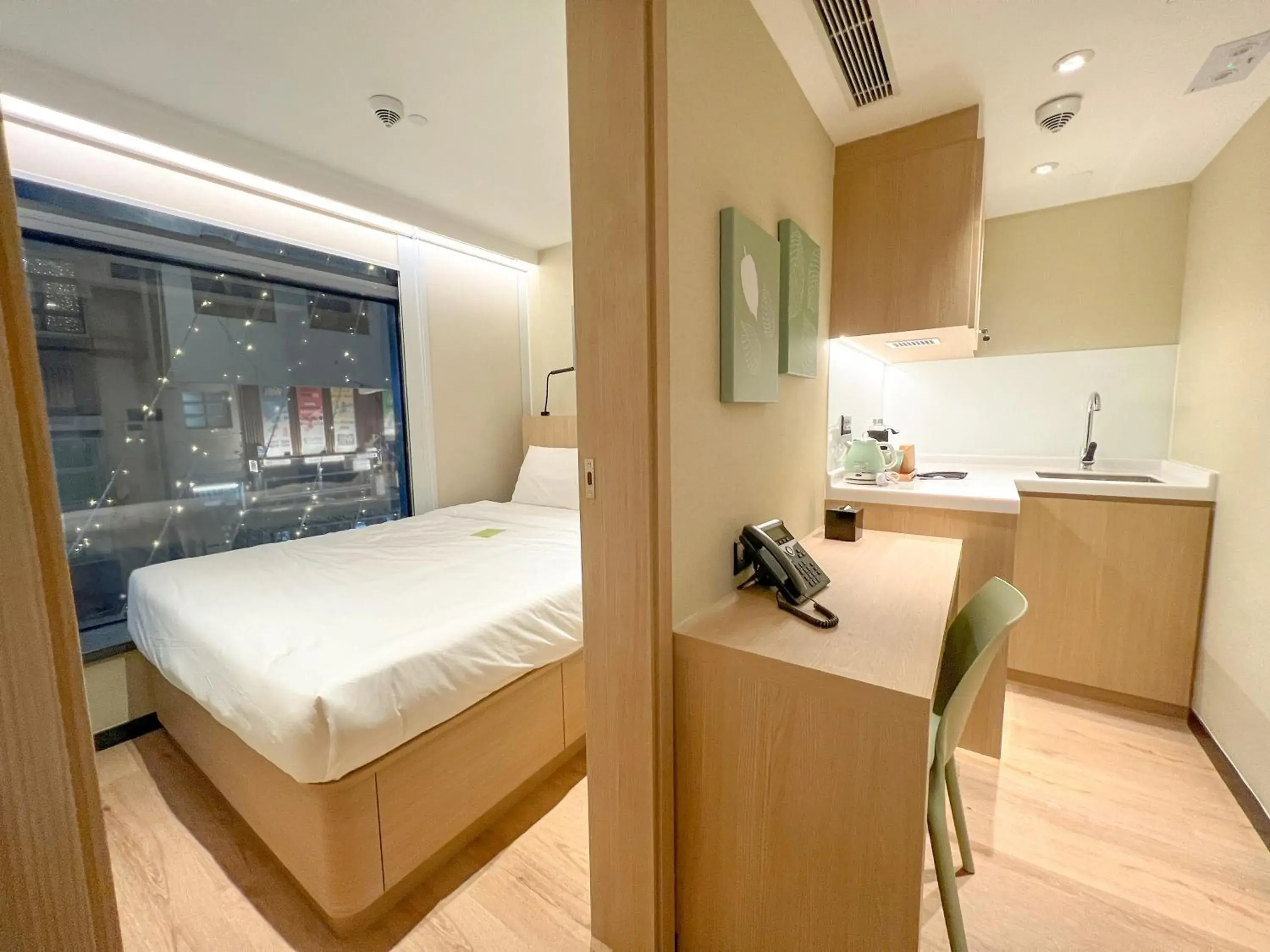 Bed in Urbanwood Ap Lei Chau Bed in Urbanwood Ap Lei Chau