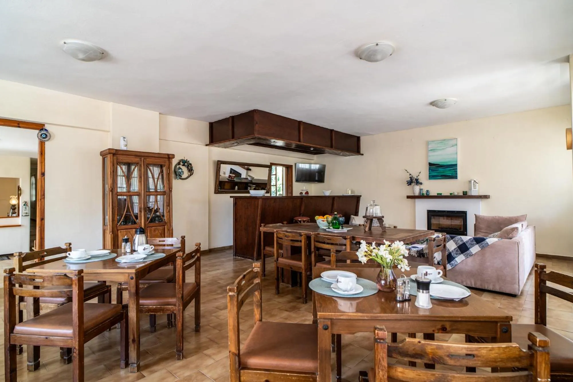 Restaurant/places to eat in Hotel Hercules