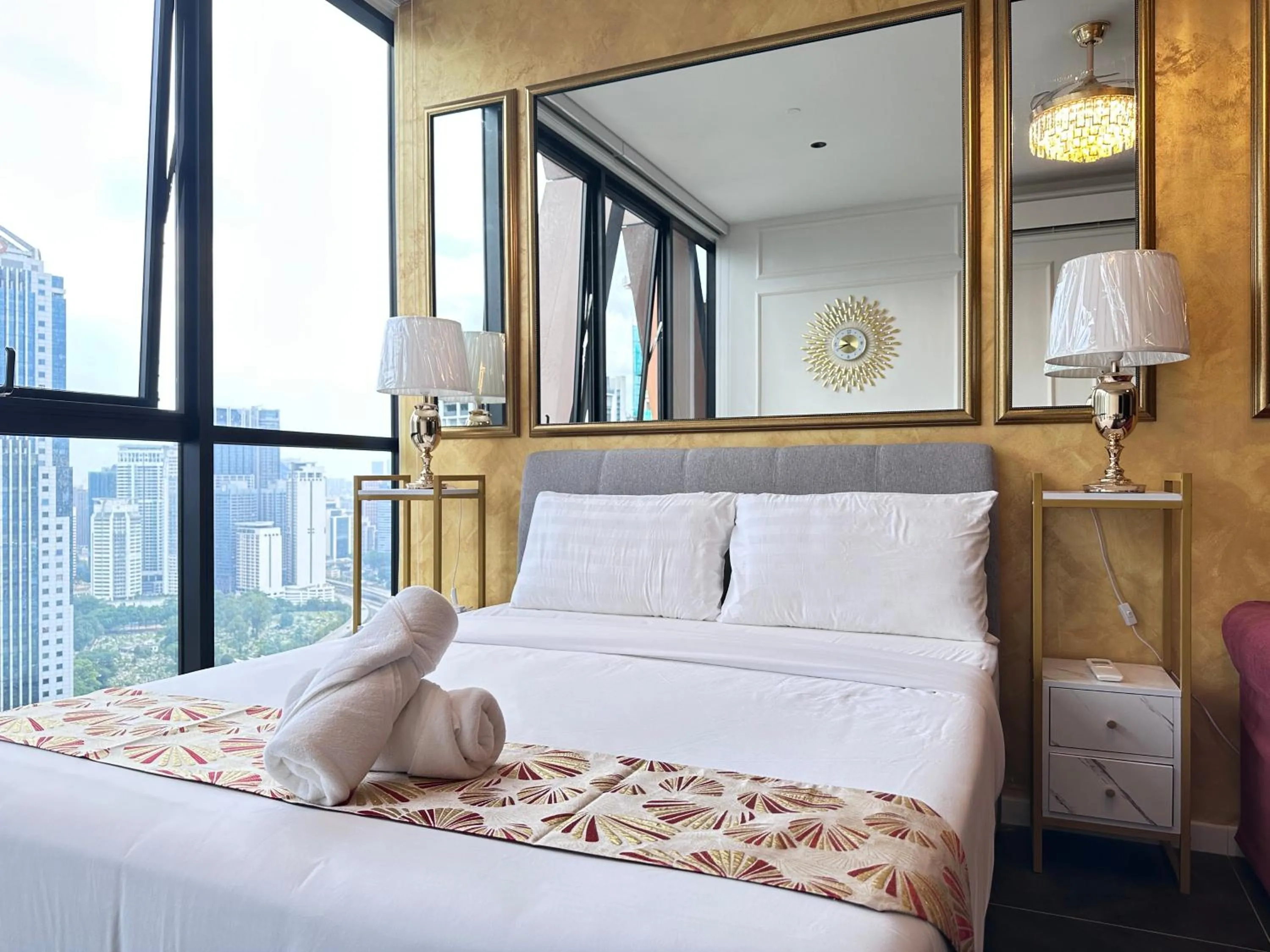 Bed in Scarletz Suites KLCC Twin Tower by Purple Orchid
