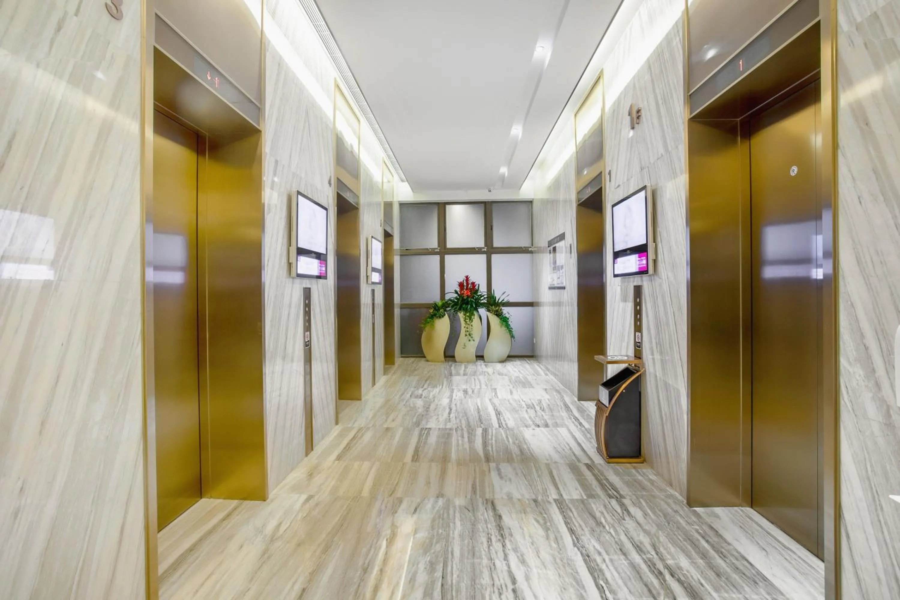 elevator in Shenzhen Kingkey Kingyu Hotel