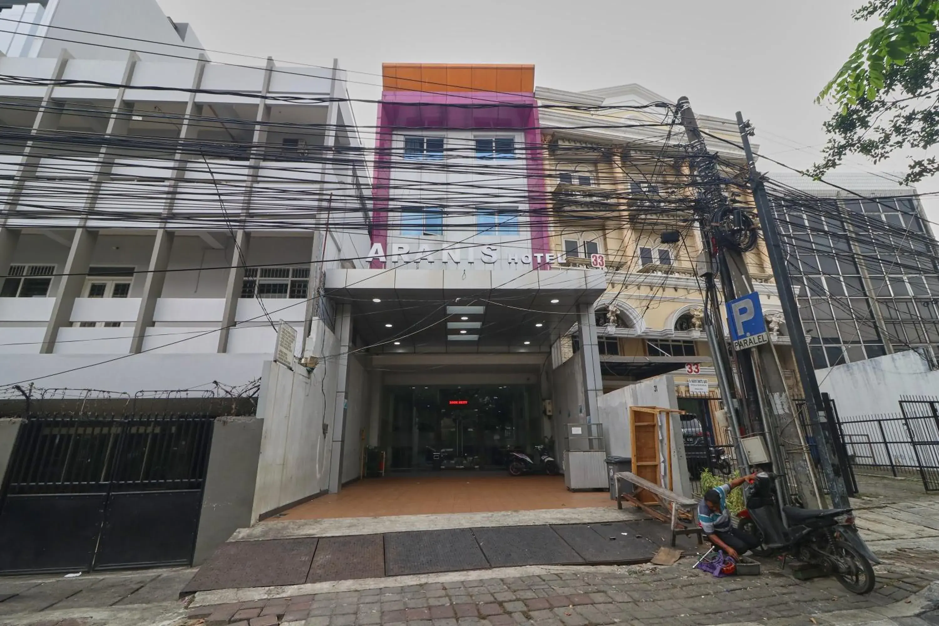 Property building in Aranis Hotel Property building in Aranis Hotel