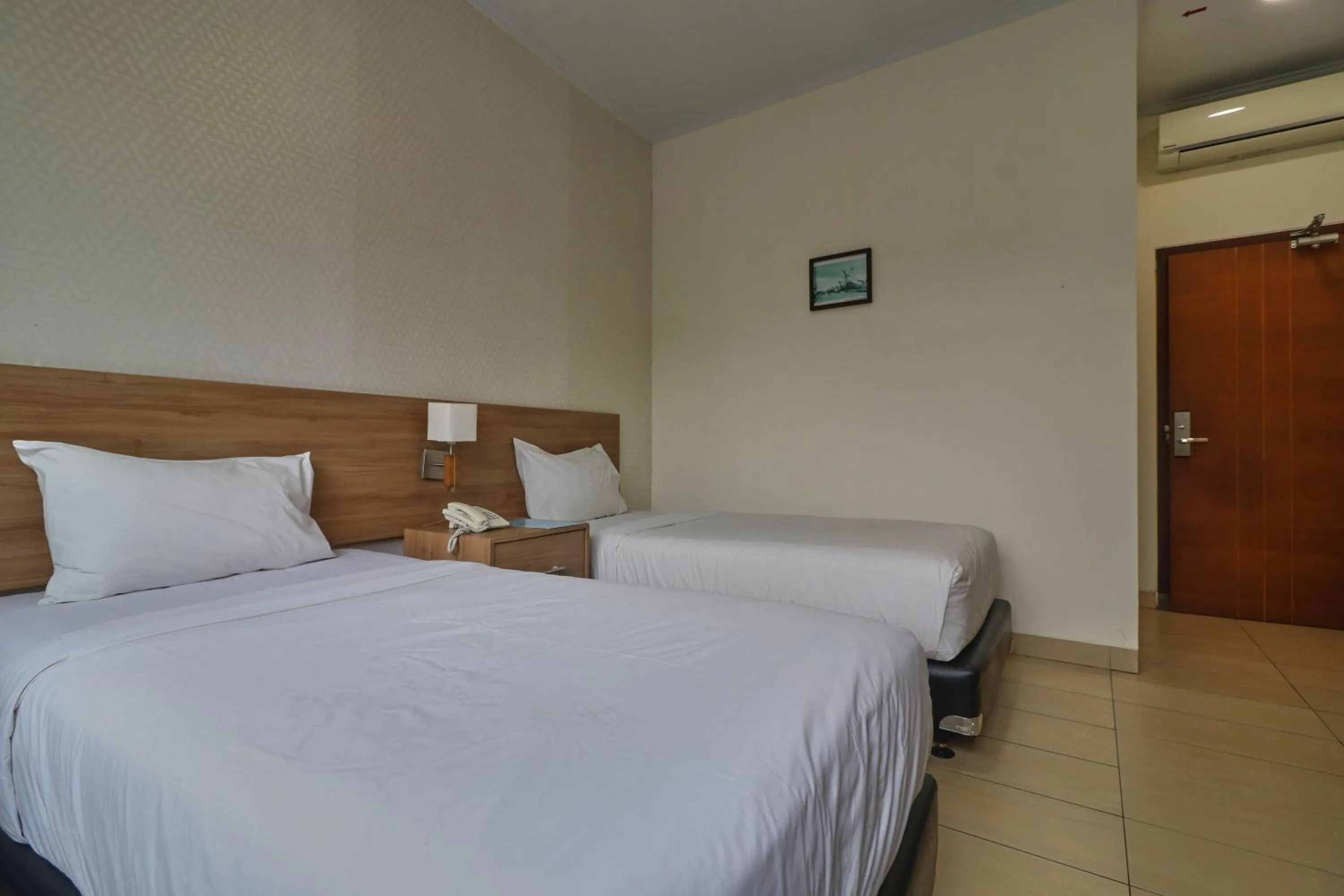 Bedroom, Bed in Aranis Hotel