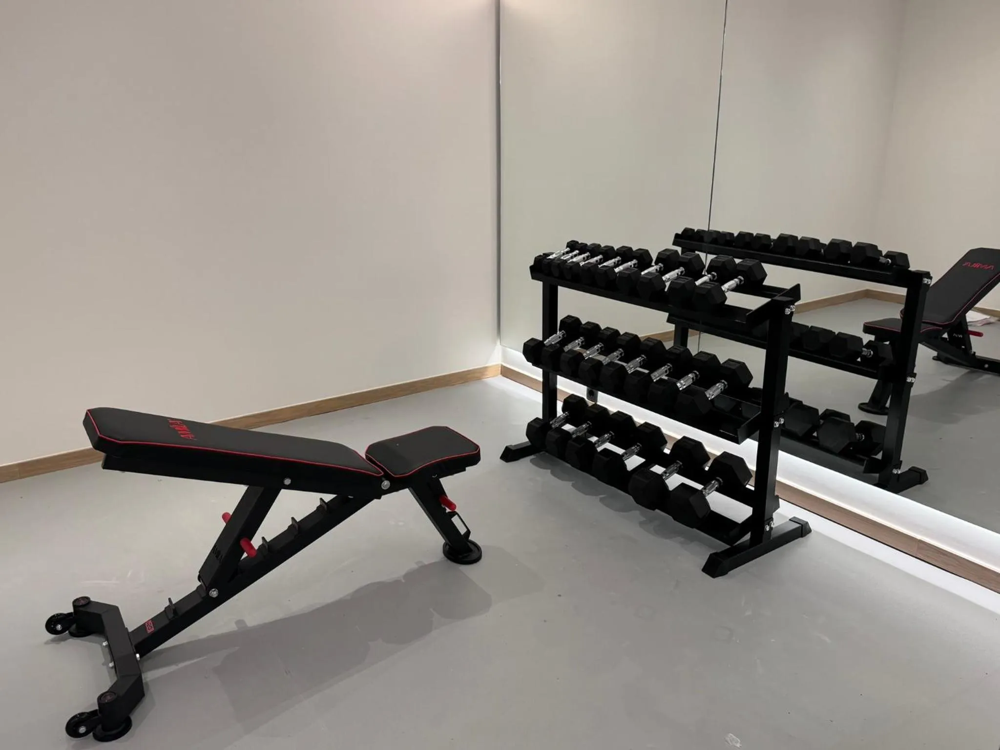 Fitness centre/facilities in Angela Downtown Hotel