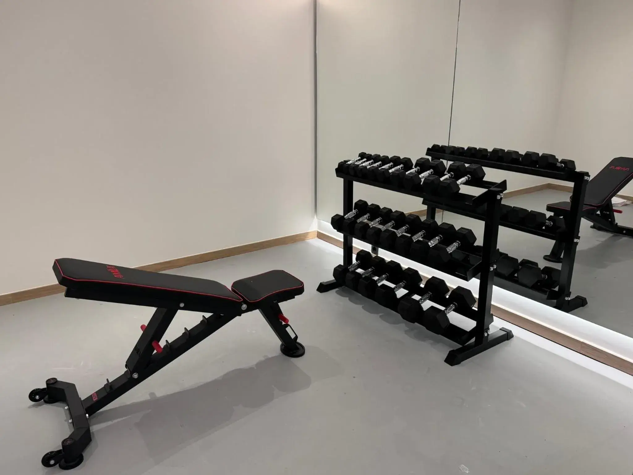 Fitness centre/facilities in Angela Downtown Hotel Fitness centre/facilities in Angela Downtown Hotel