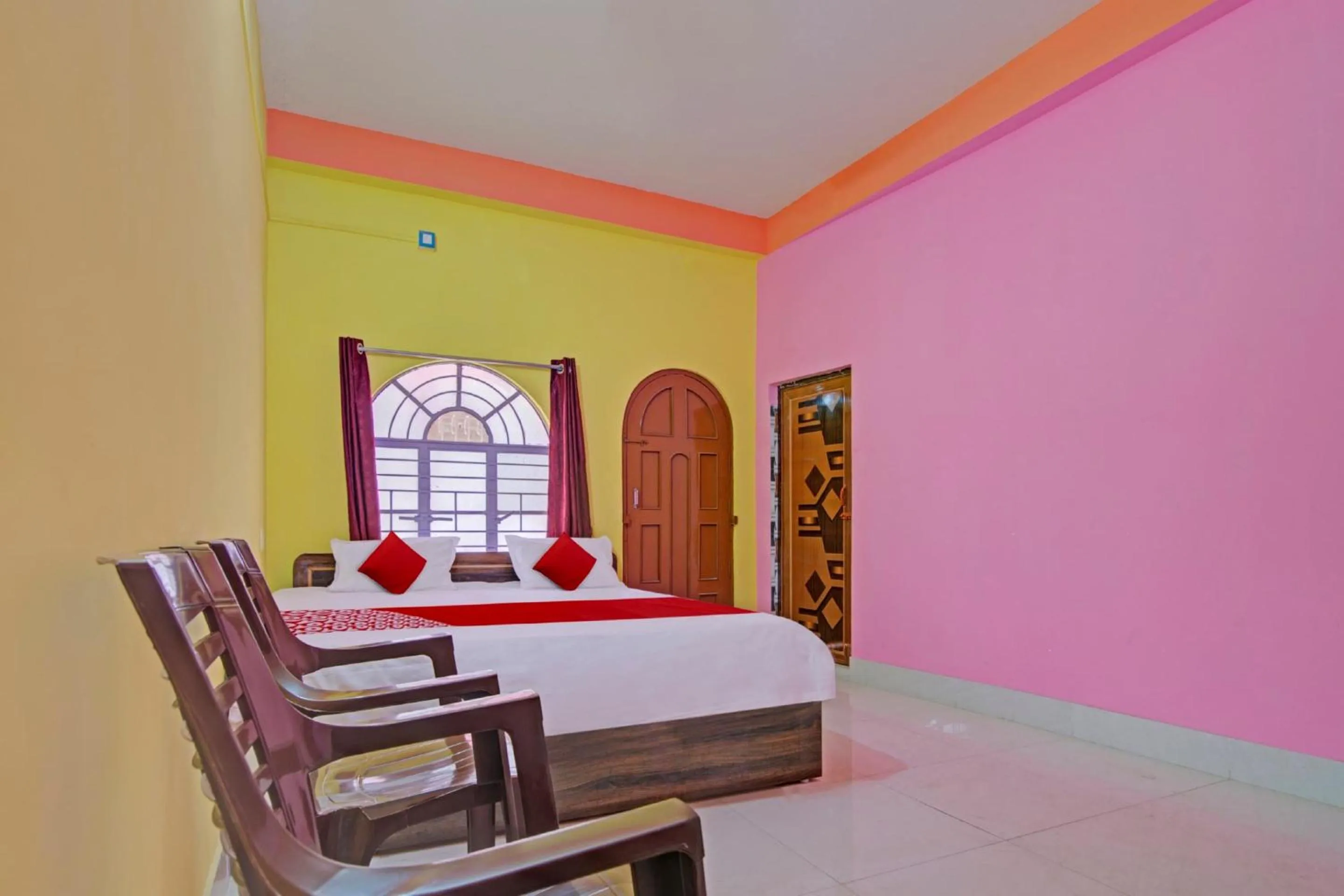Bedroom in Hotel O Tiger Inn near Adamas University Barasat