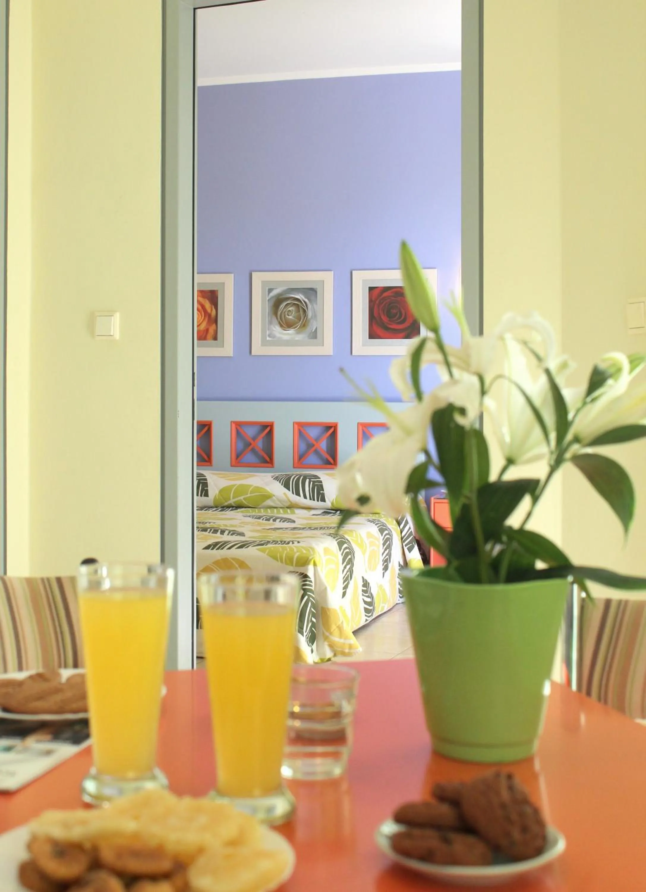 Triple Room with Sea View in Amaryllis Hotel Apartments