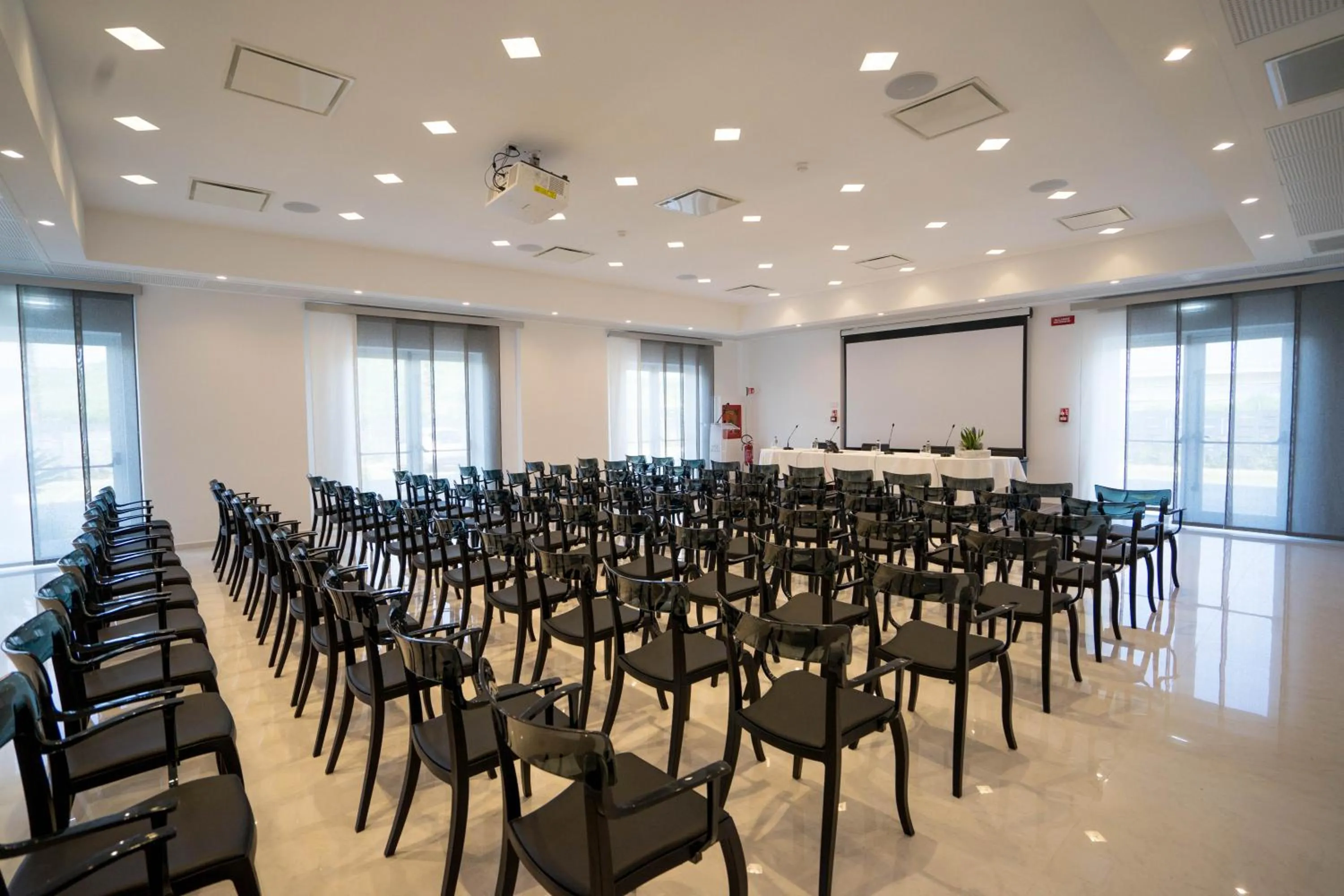 Meeting/conference room in PM Hotel