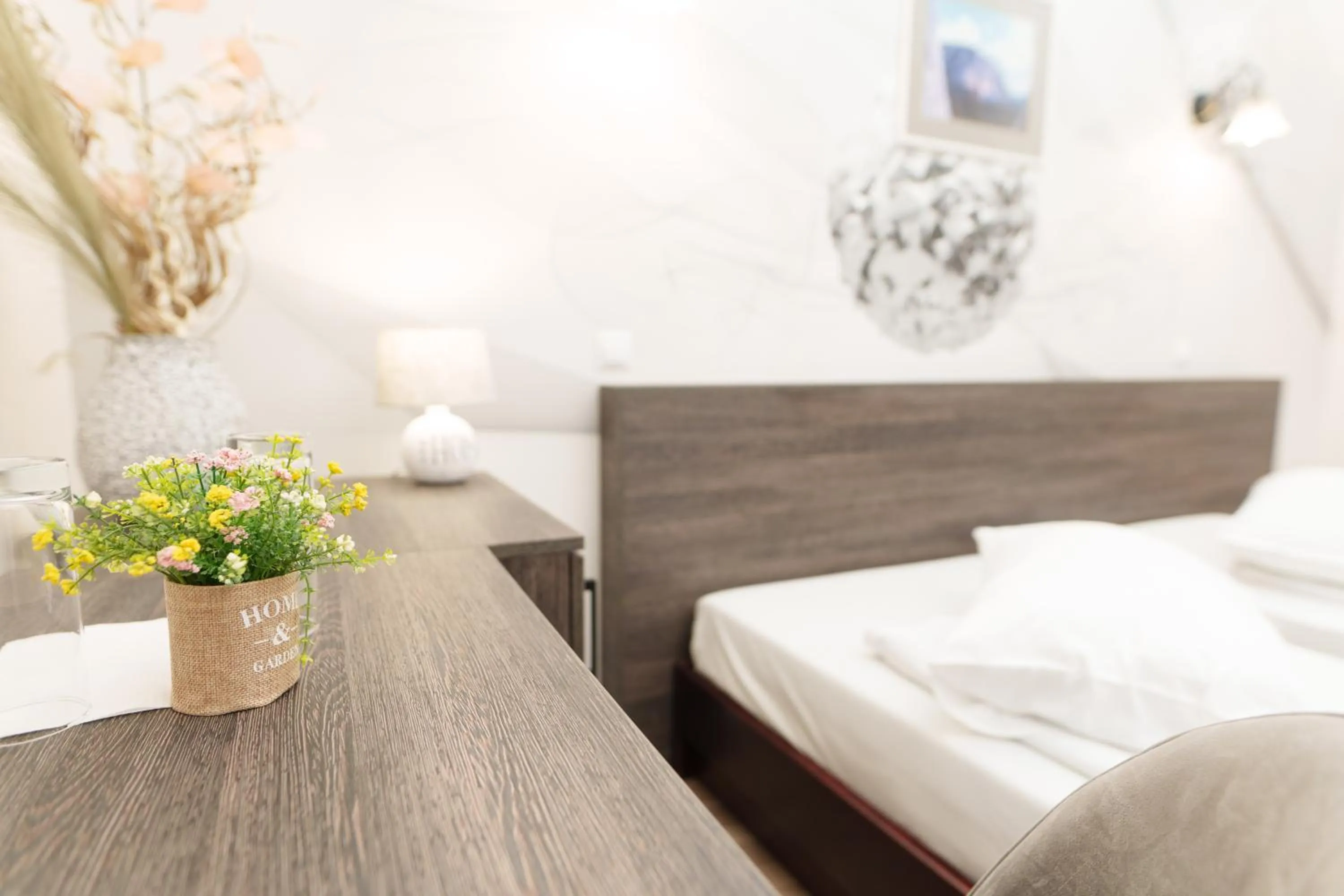 Bed in Hotel Rubin***