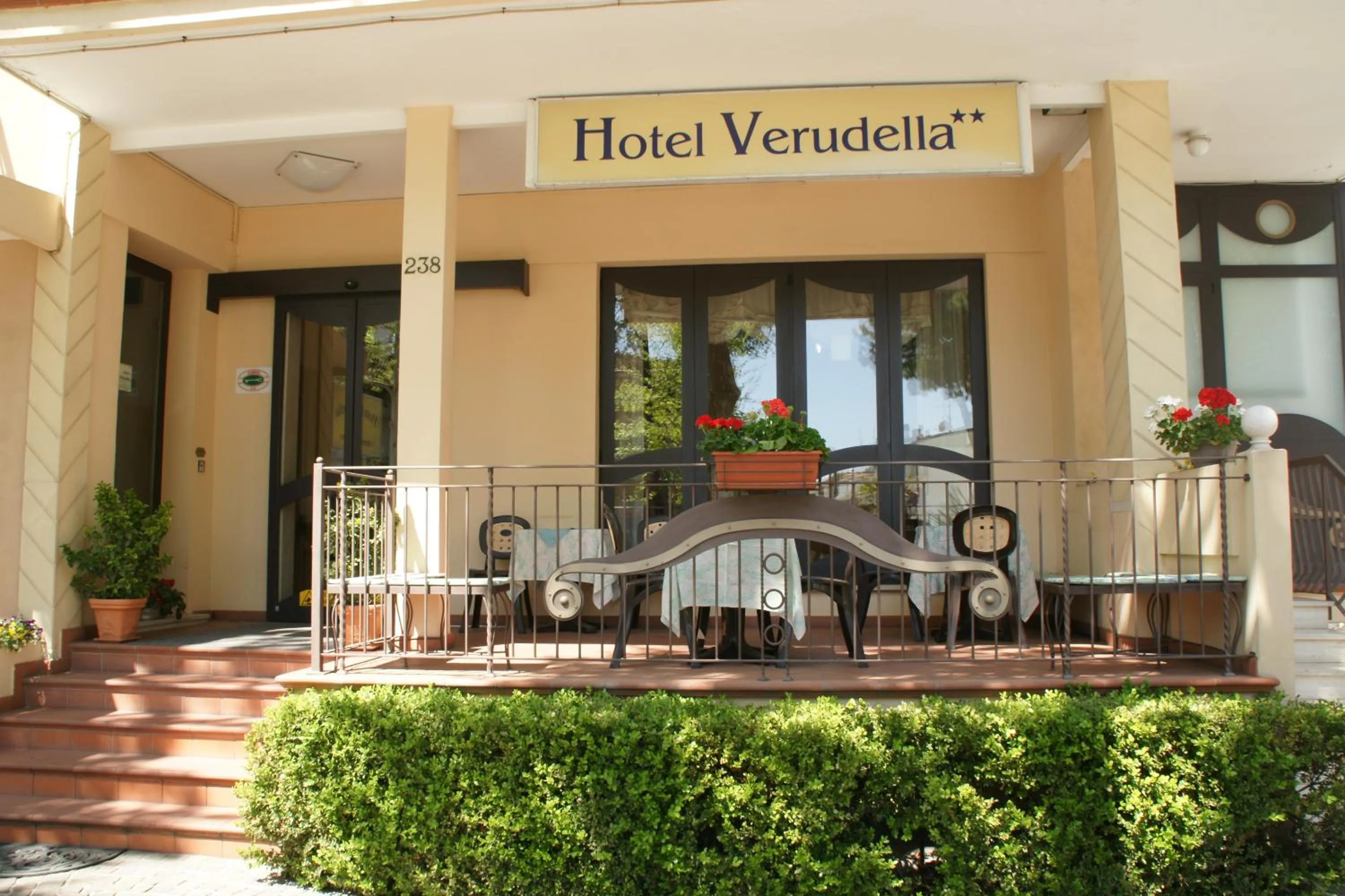 Facade/entrance in Hotel Verudella