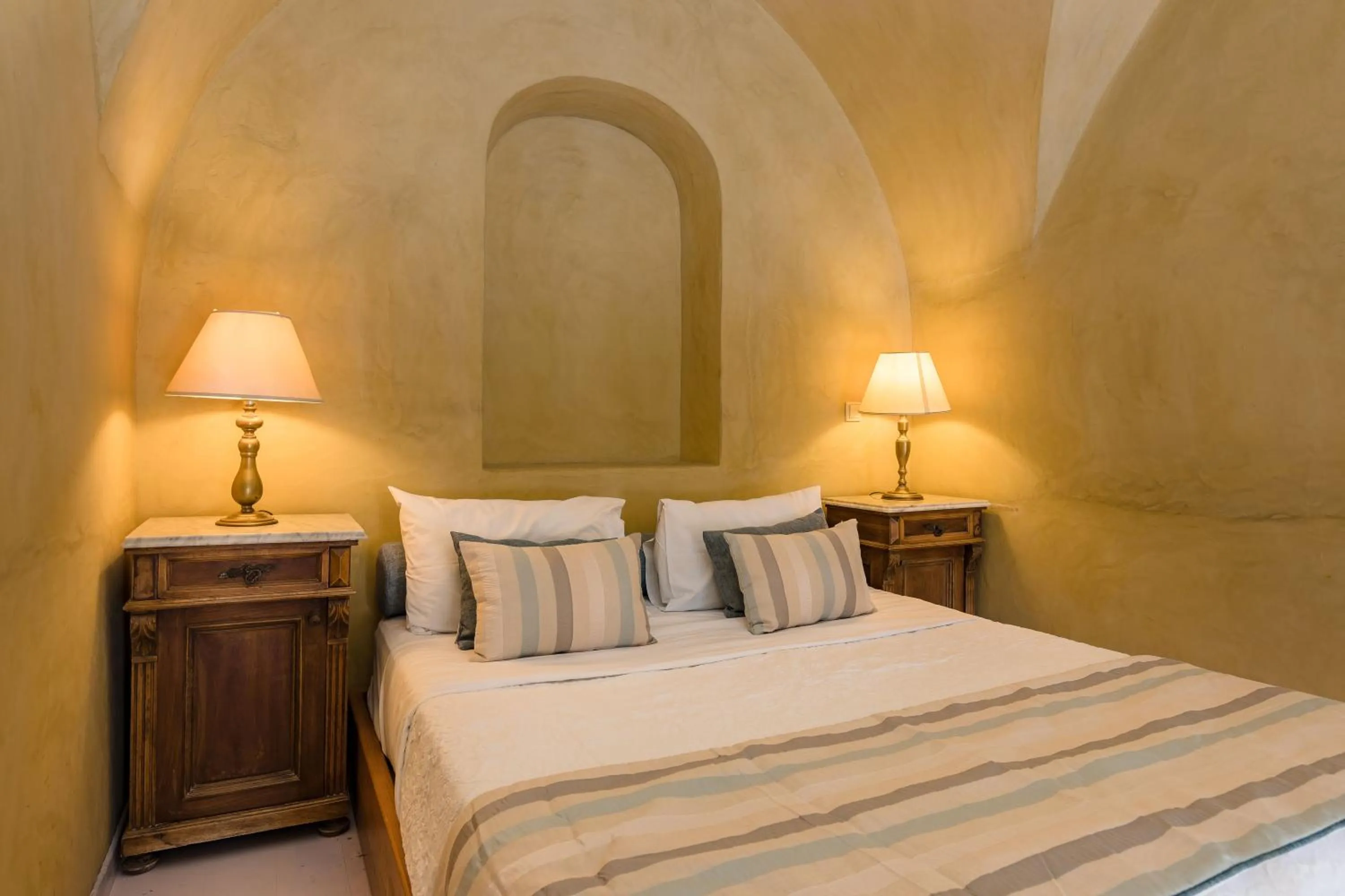 Bed in Zannos Melathron