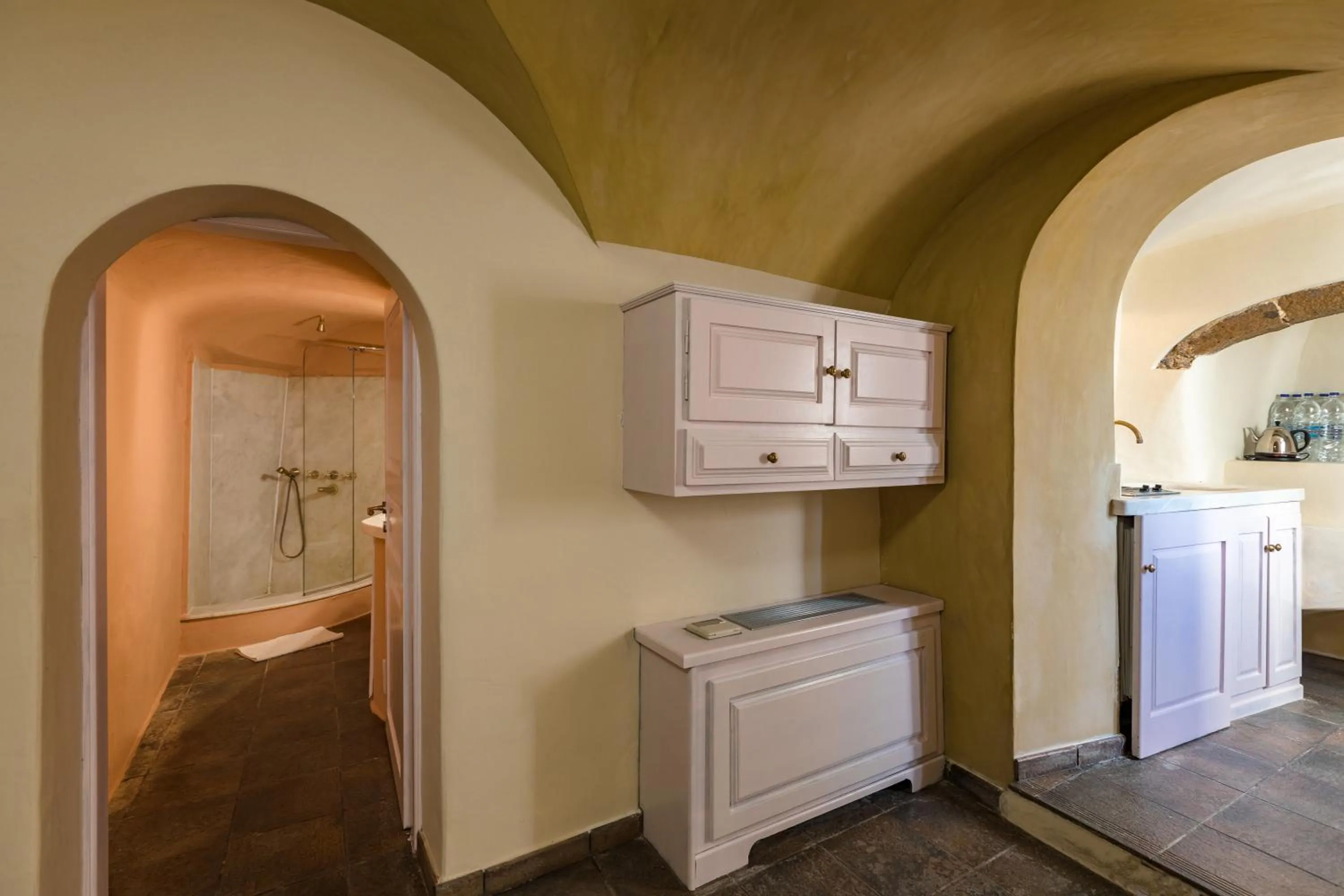 Bathroom in Zannos Melathron