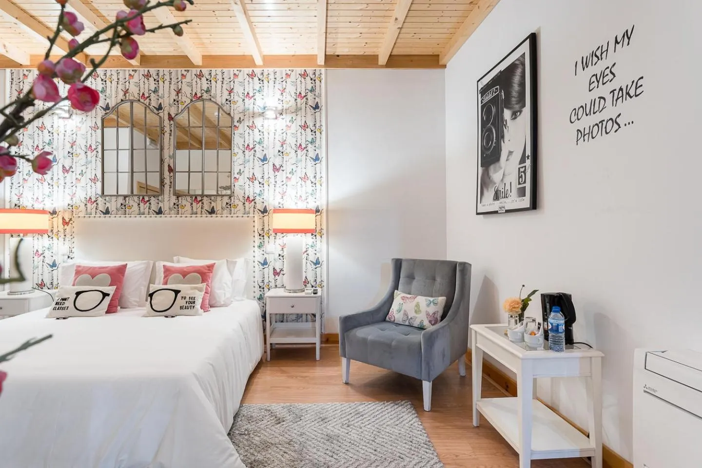 Bed in R3 Service - Five Senses in Coimbra