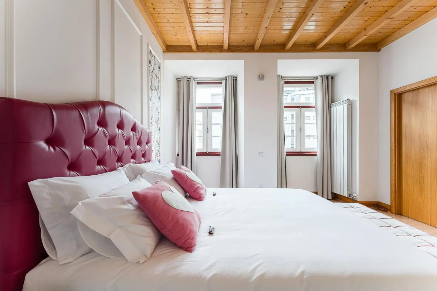 Bed in R3 Service - Five Senses in Coimbra