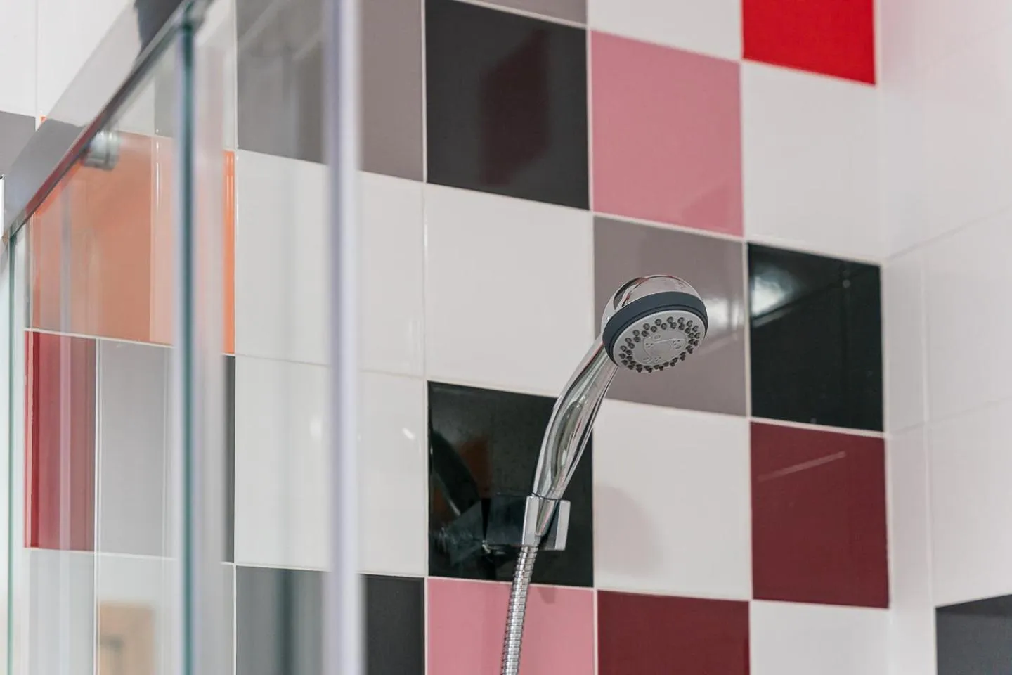 Shower in R3 Service - Five Senses in Coimbra