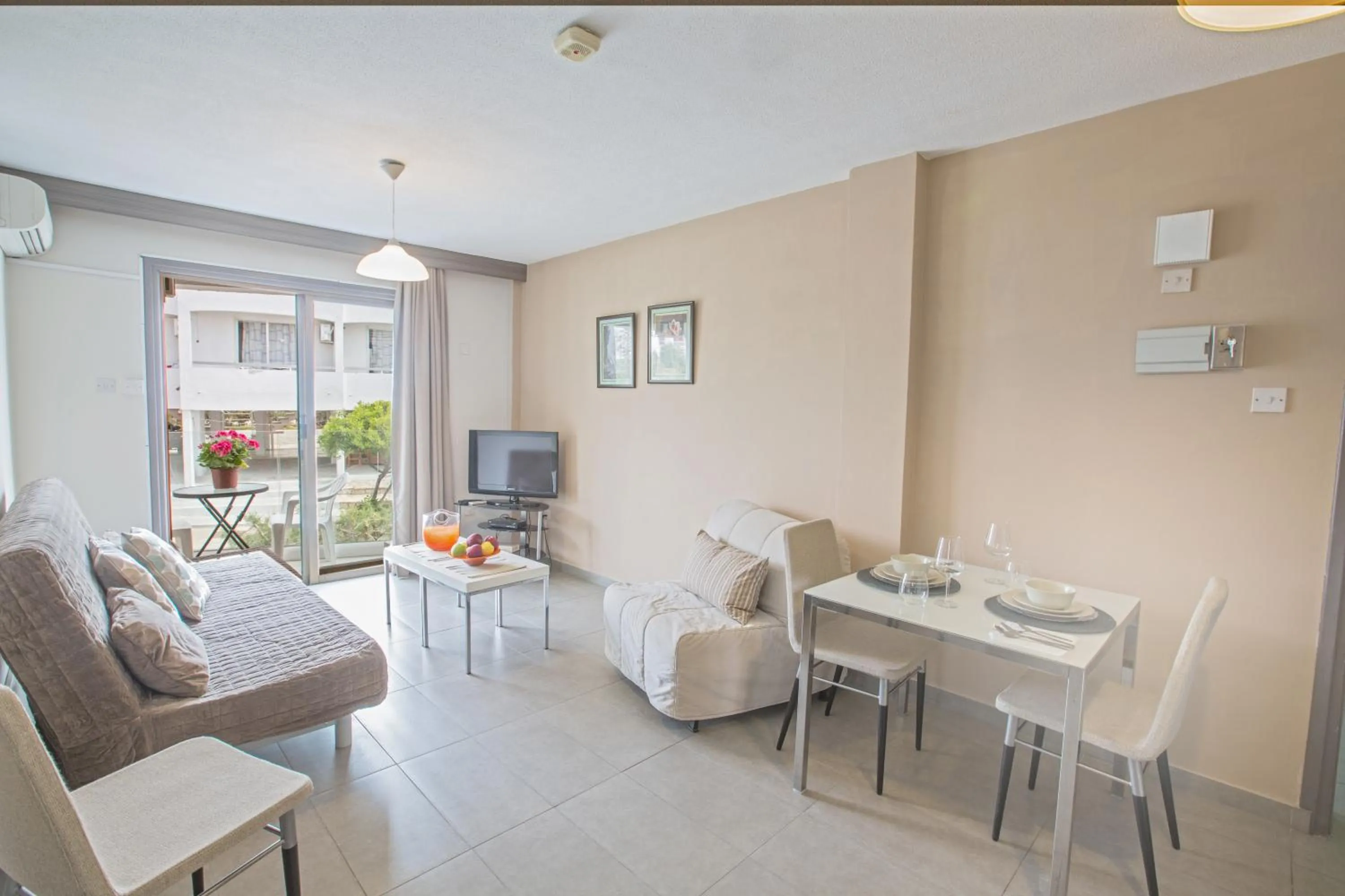 Ayia Napa Holiday Apartment So2