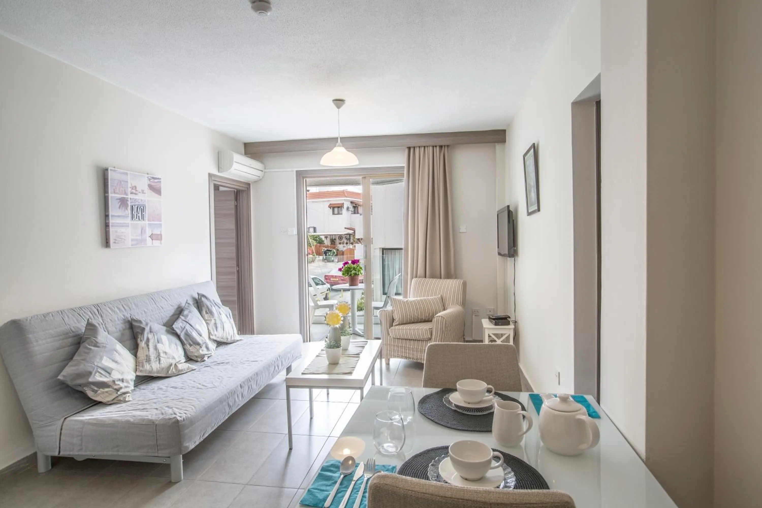 Ayia Napa Holiday Apartment So8