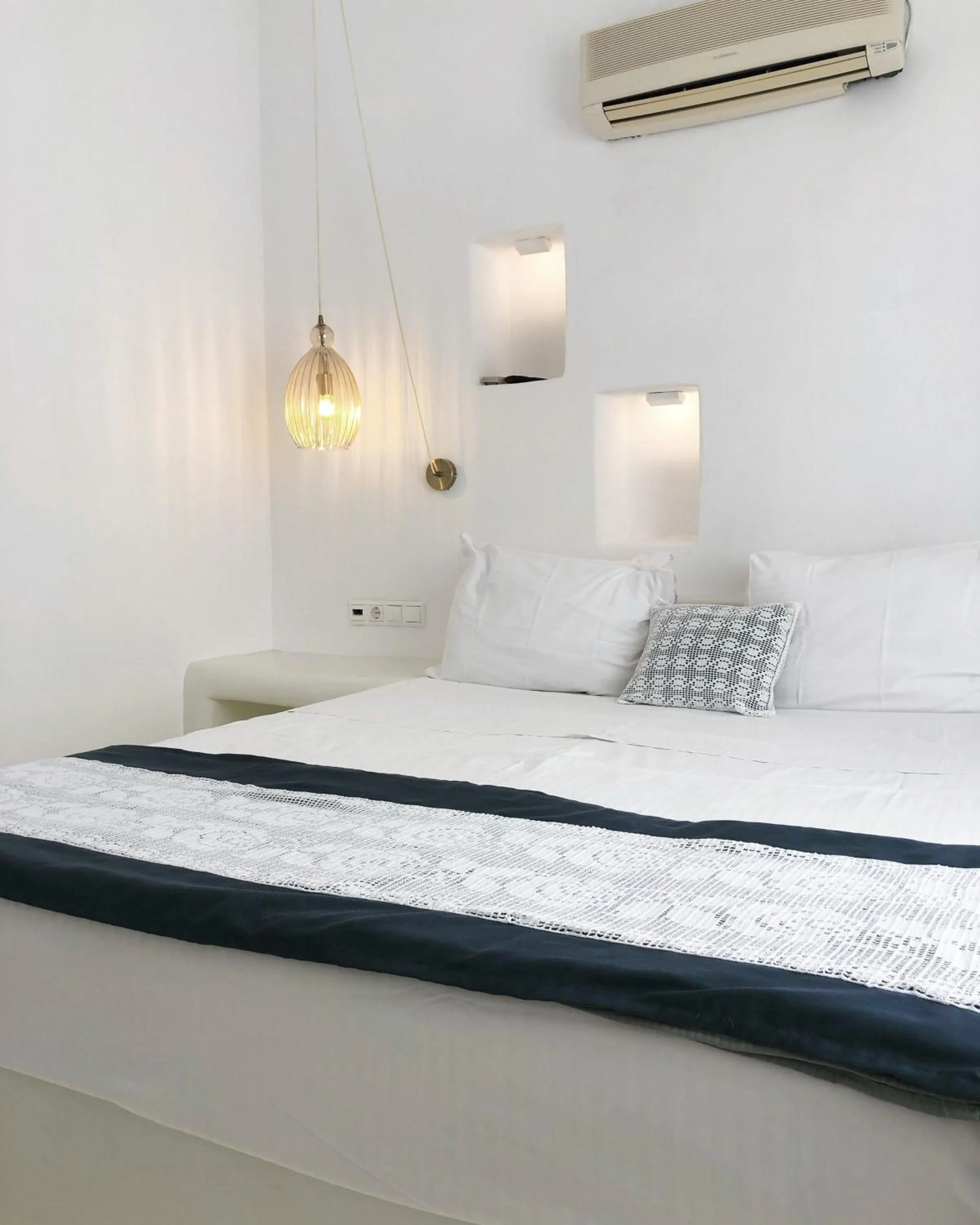 Bed in Taki's Guests