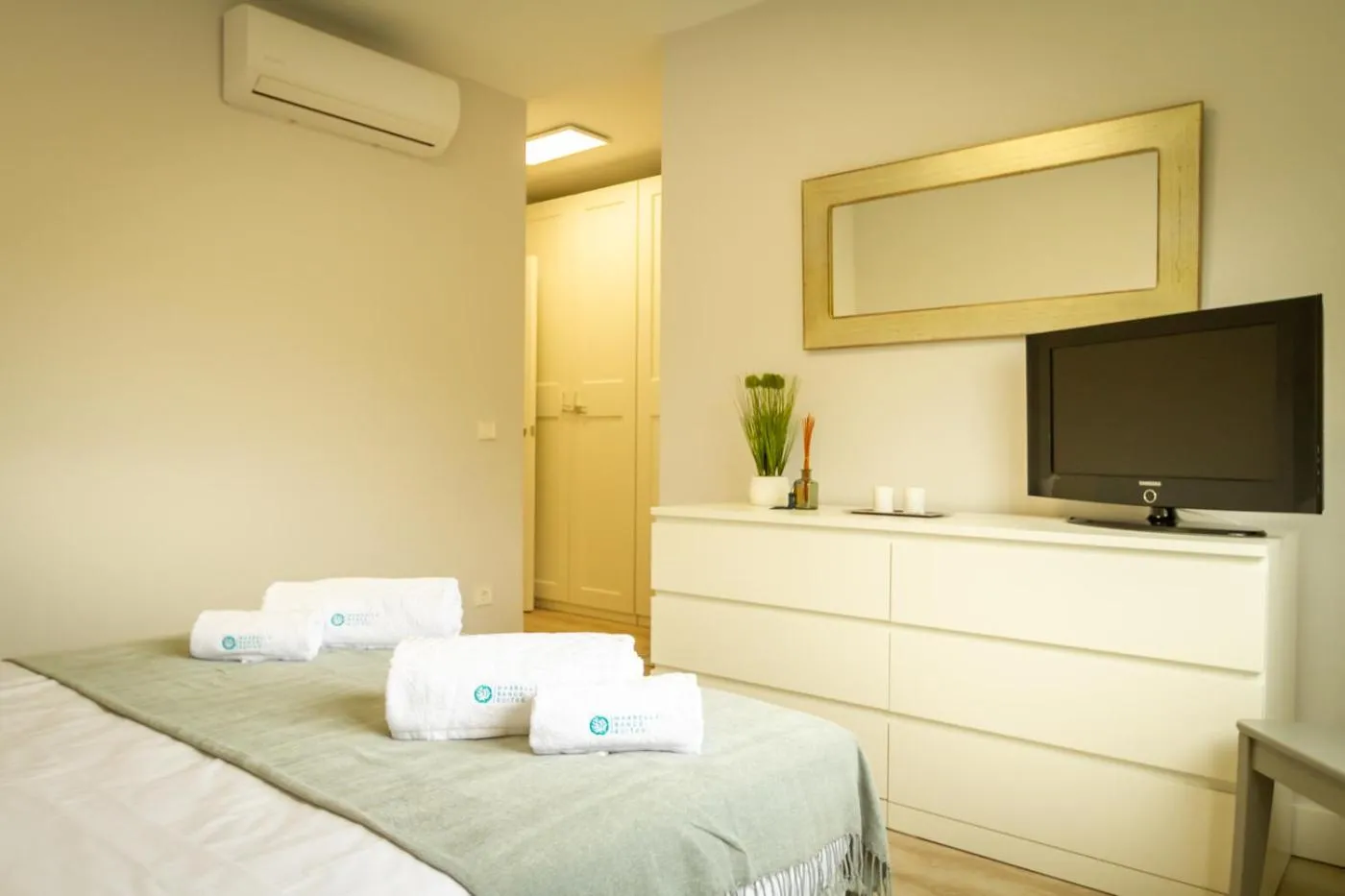 Bed in MARBELLA BANUS SUITES - Marbella Centre Soriano 56 Suite Apartment