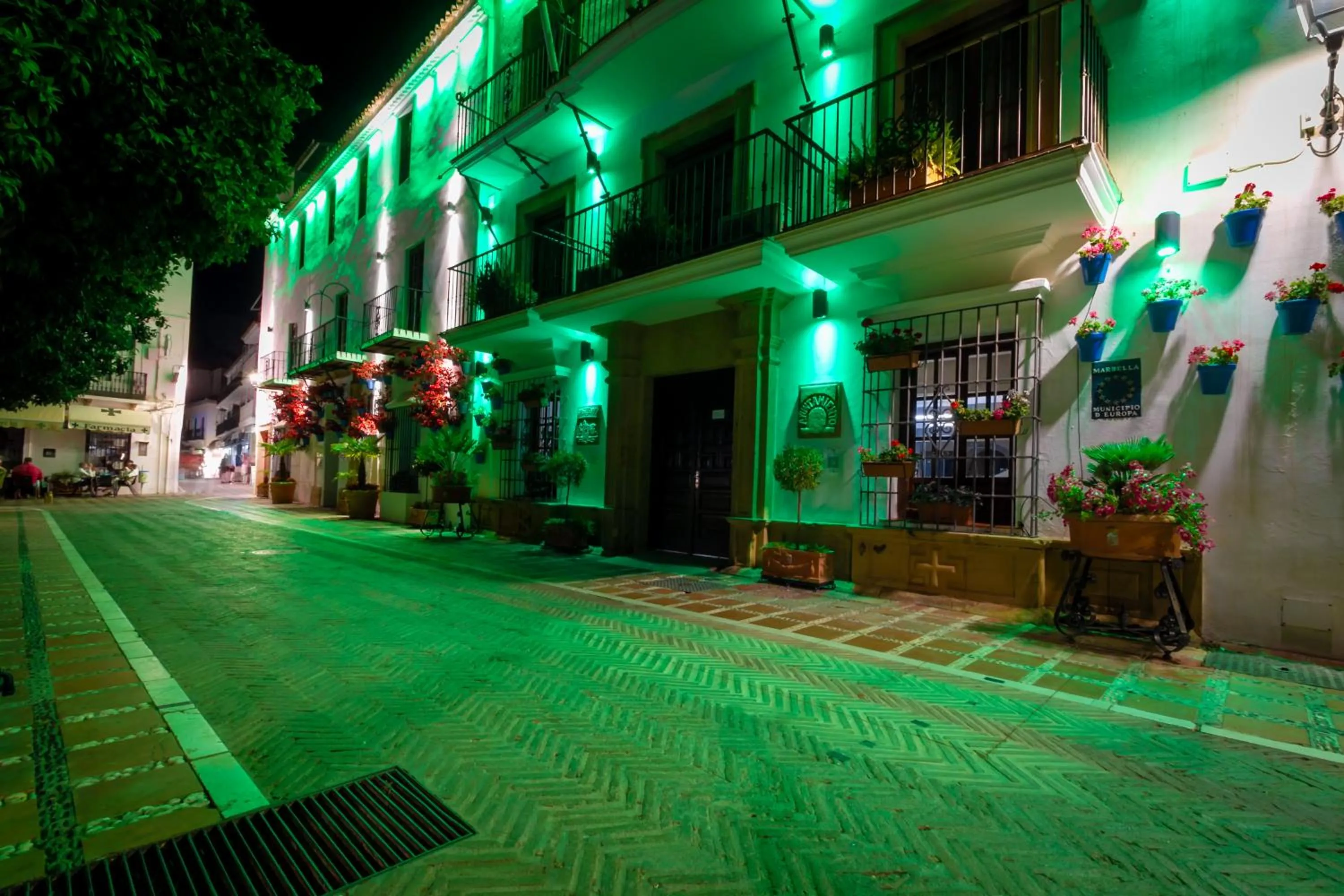 Nearby landmark in MARBELLA BANUS SUITES - Marbella Centre Soriano 56 Suite Apartment