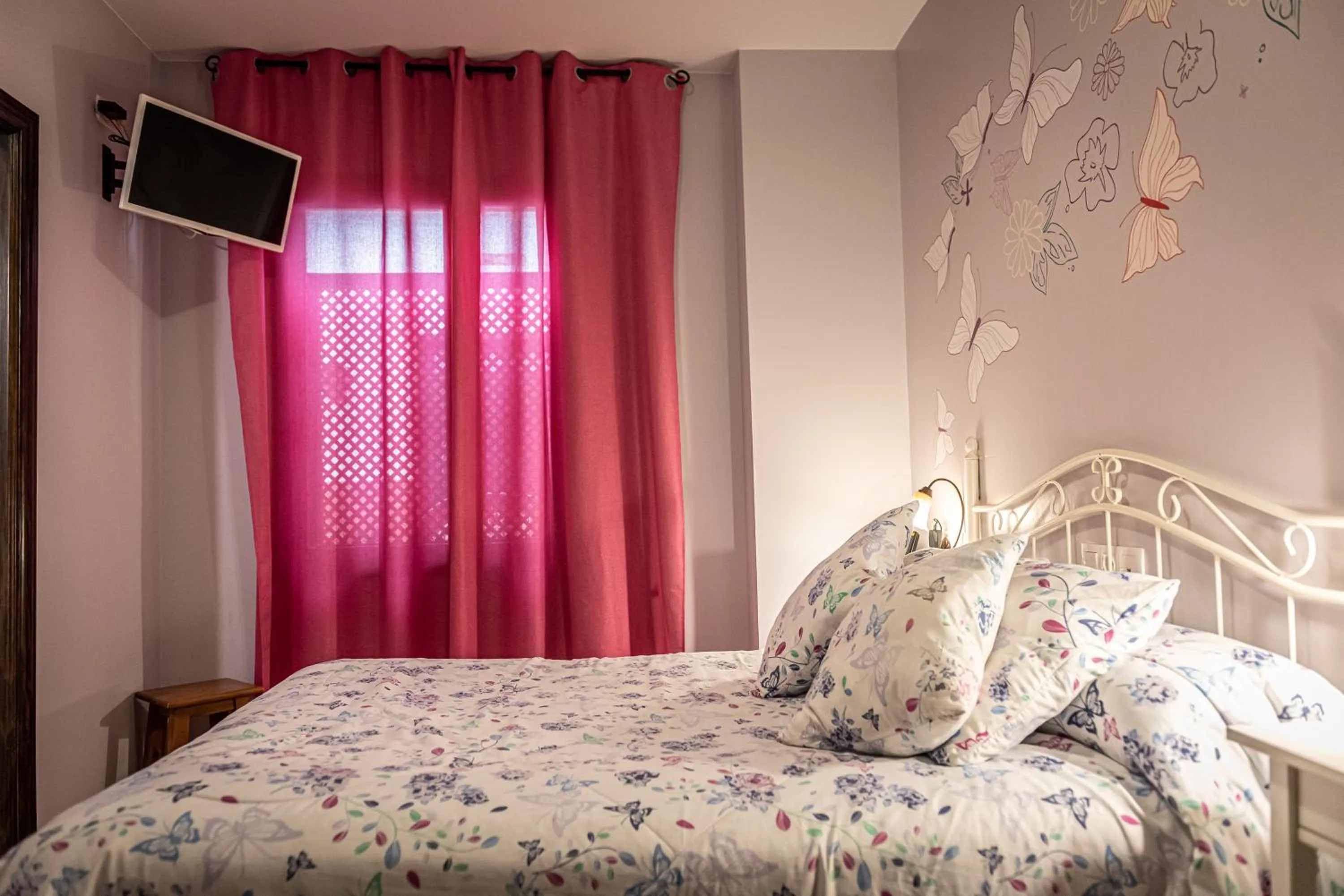 Bed in Hotel Las Rosas