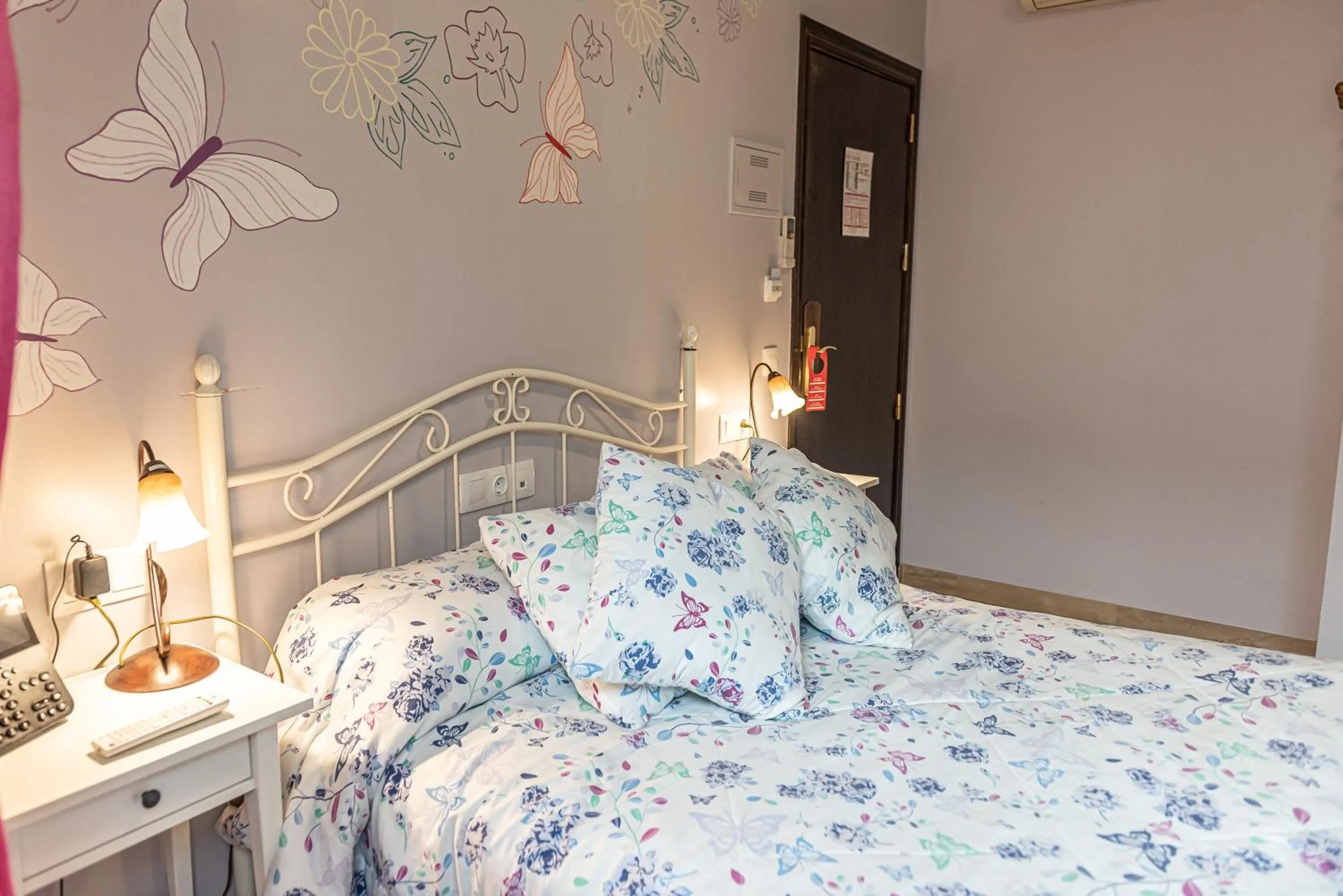 Bed in Hotel Las Rosas