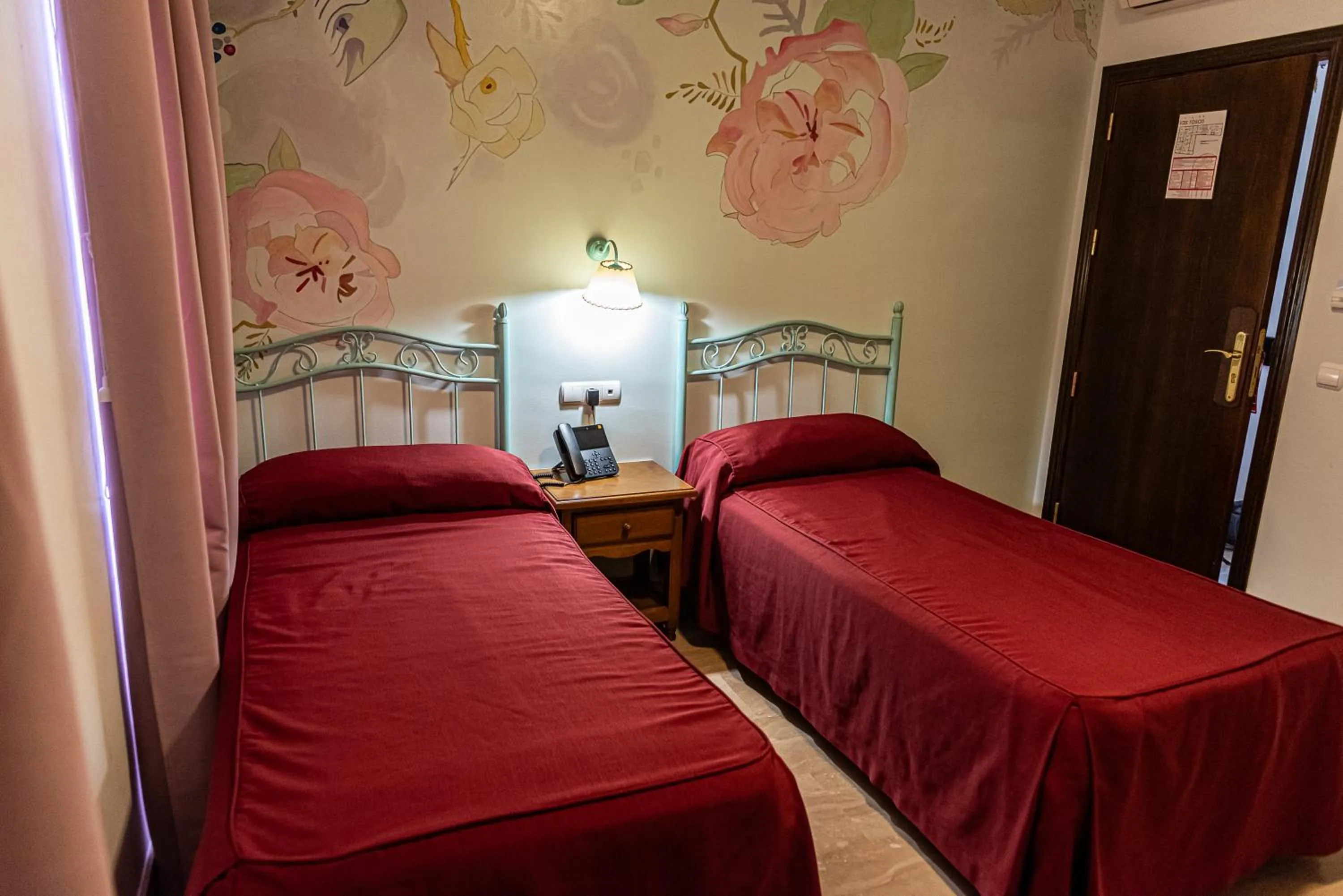 Bed in Hotel Las Rosas