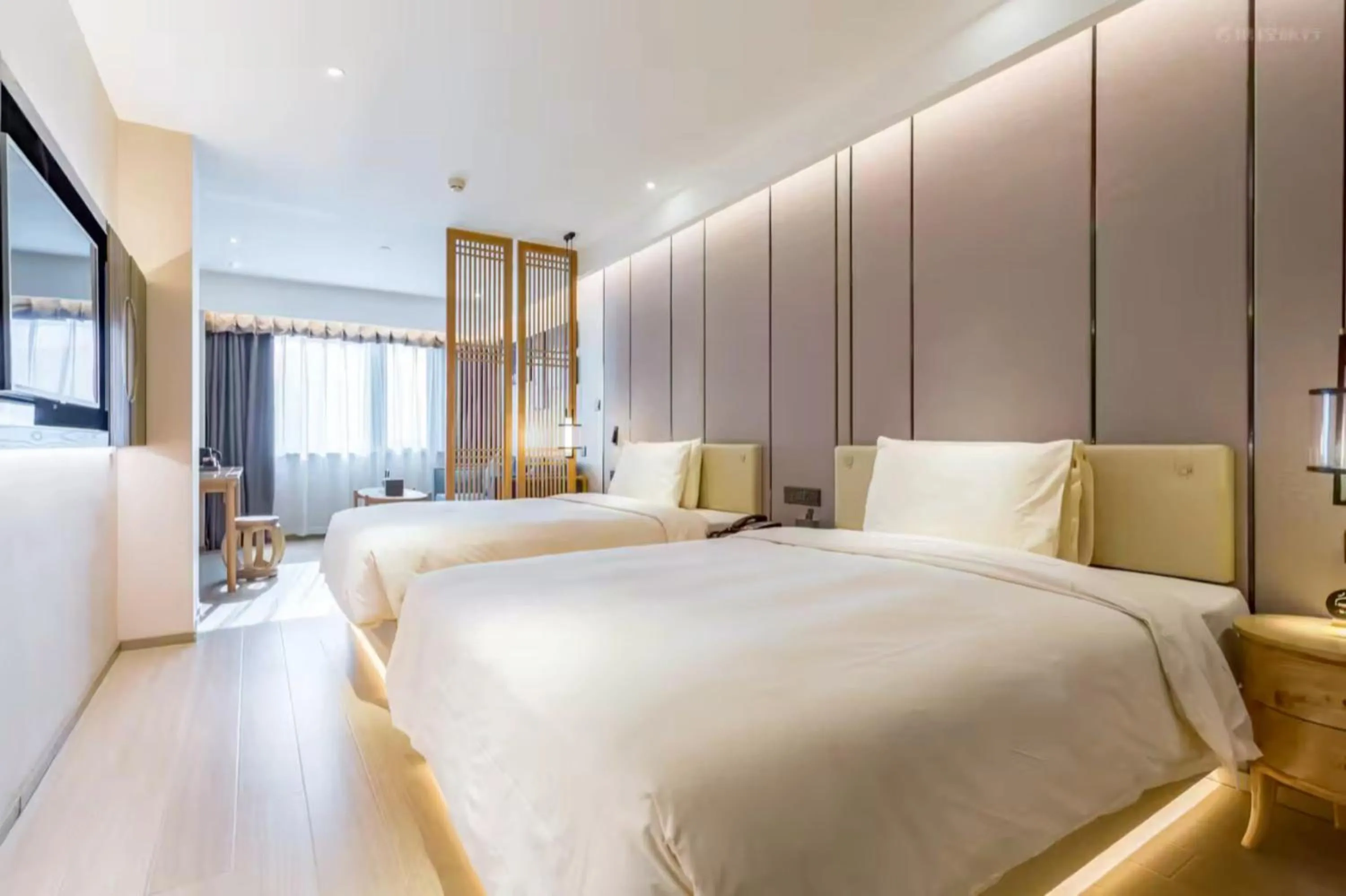 Photo of the whole room, Bed in Atour Hotel Beijing Fuxingmen