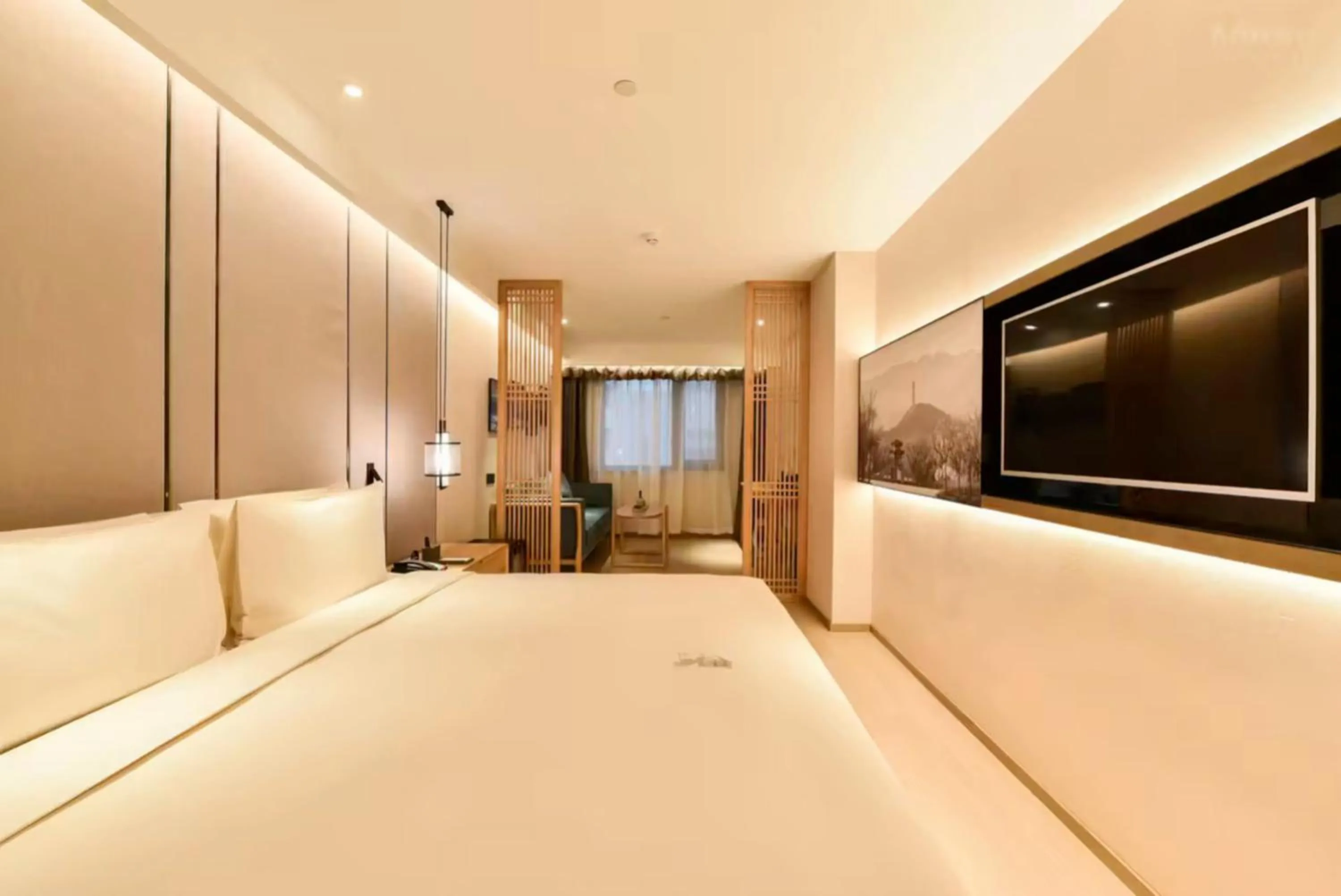 Photo of the whole room, Bed in Atour Hotel Beijing Fuxingmen