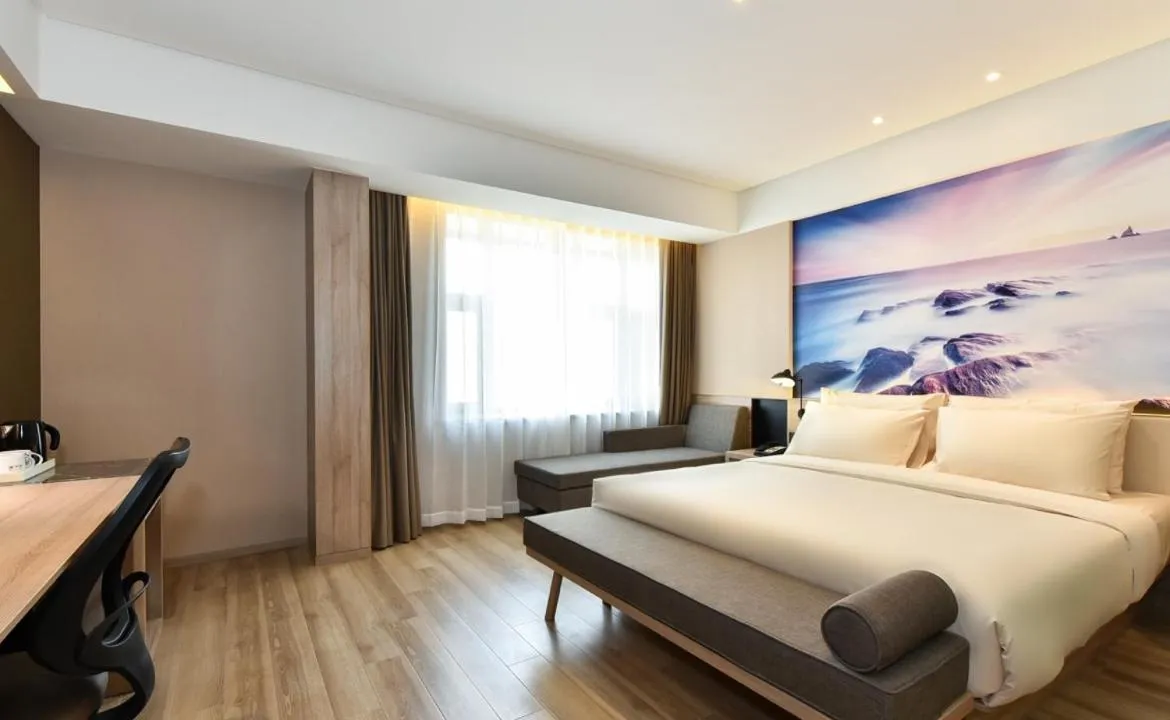 Atour Hotel Dalian Development Zone Jinma Road