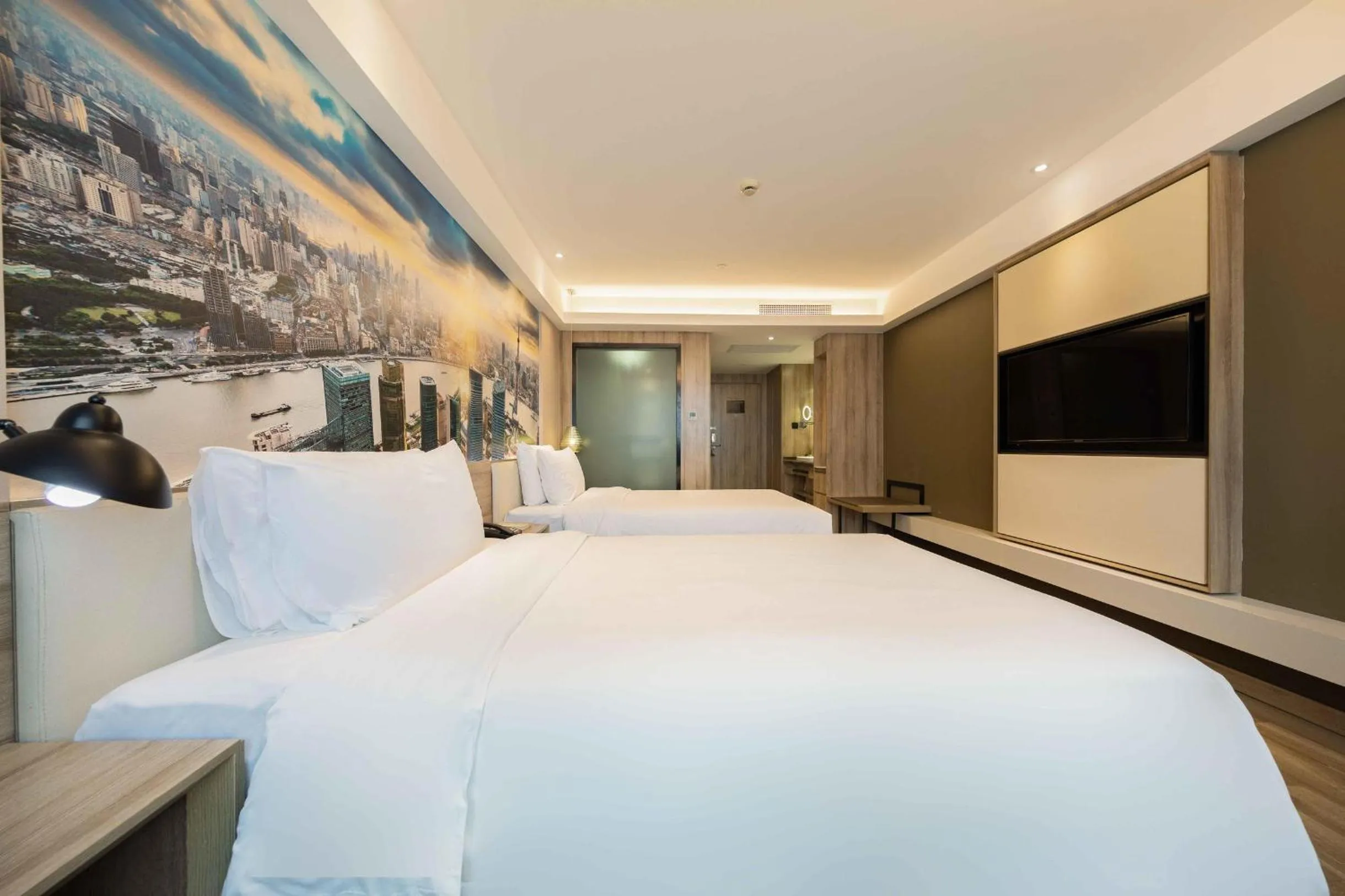 Bed in Atour Hotel Shanghai Lujiazui Babaiban