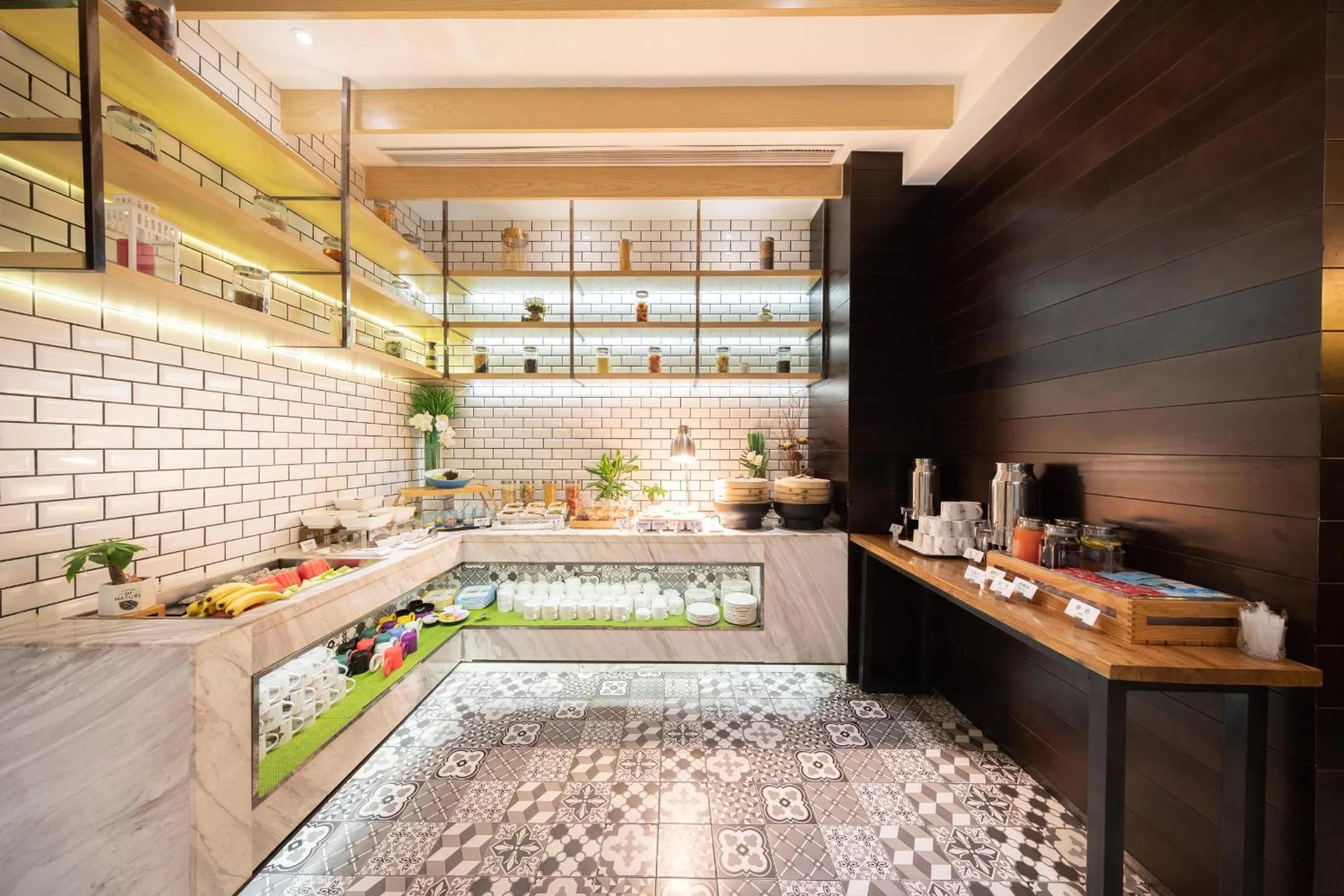 Restaurant/places to eat in Atour Hotel Shanghai Lujiazui Babaiban