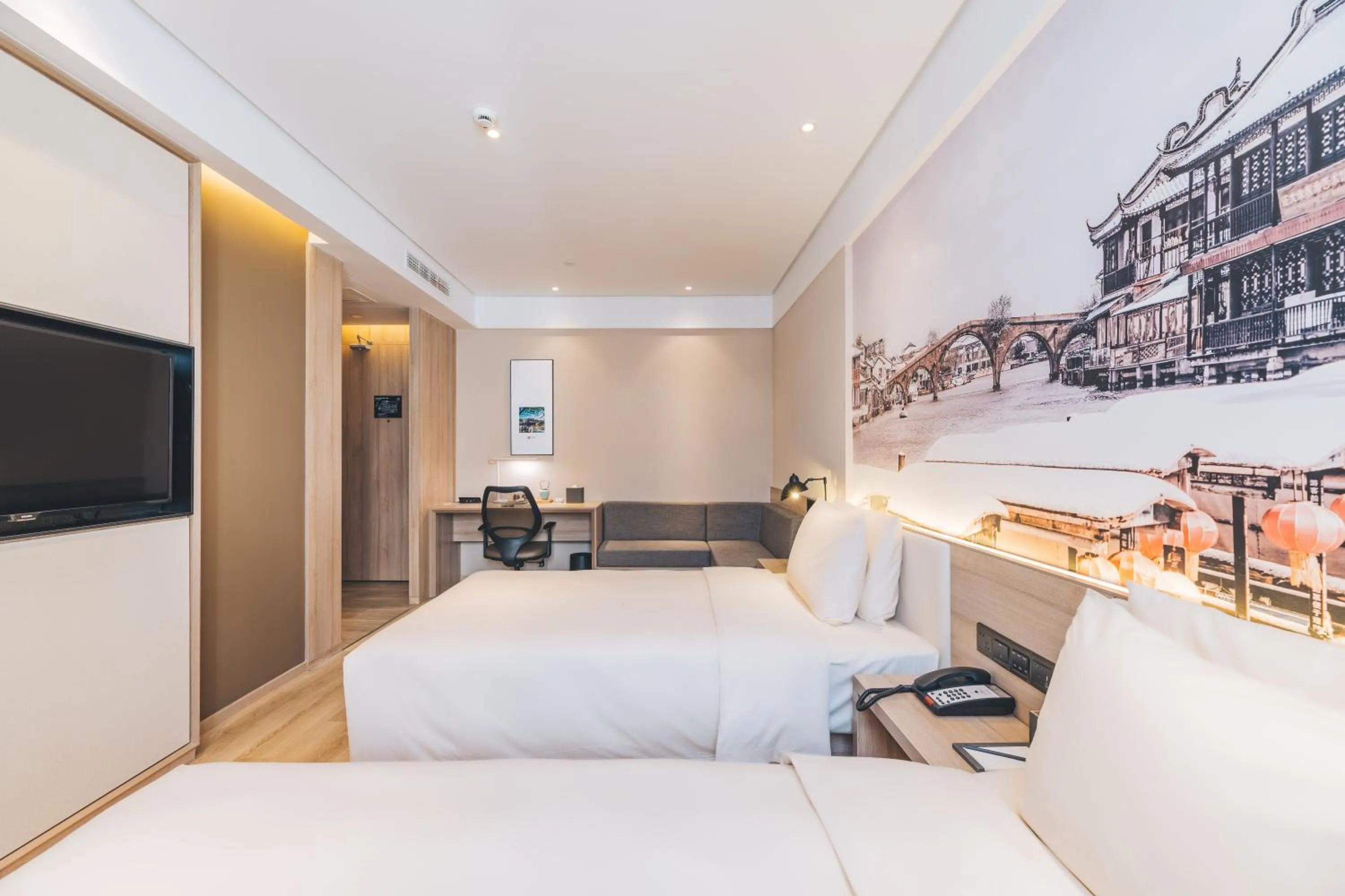 Photo of the whole room, Bed in Atour Hotel Shanghai New International Expo Center Maglev Station