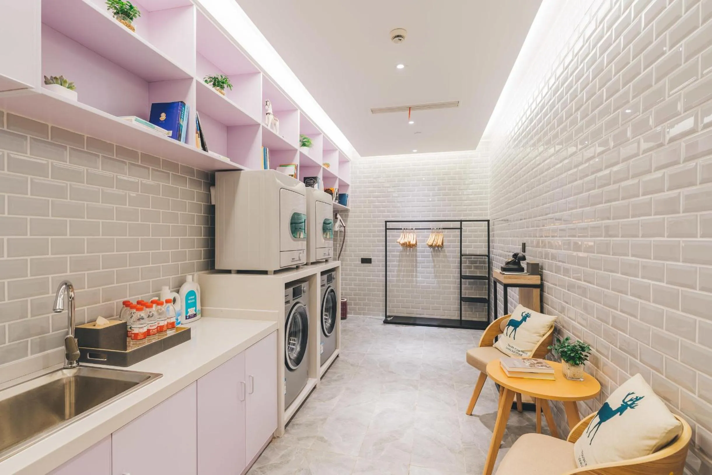 laundry in Atour Hotel Shanghai New International Expo Center Maglev Station