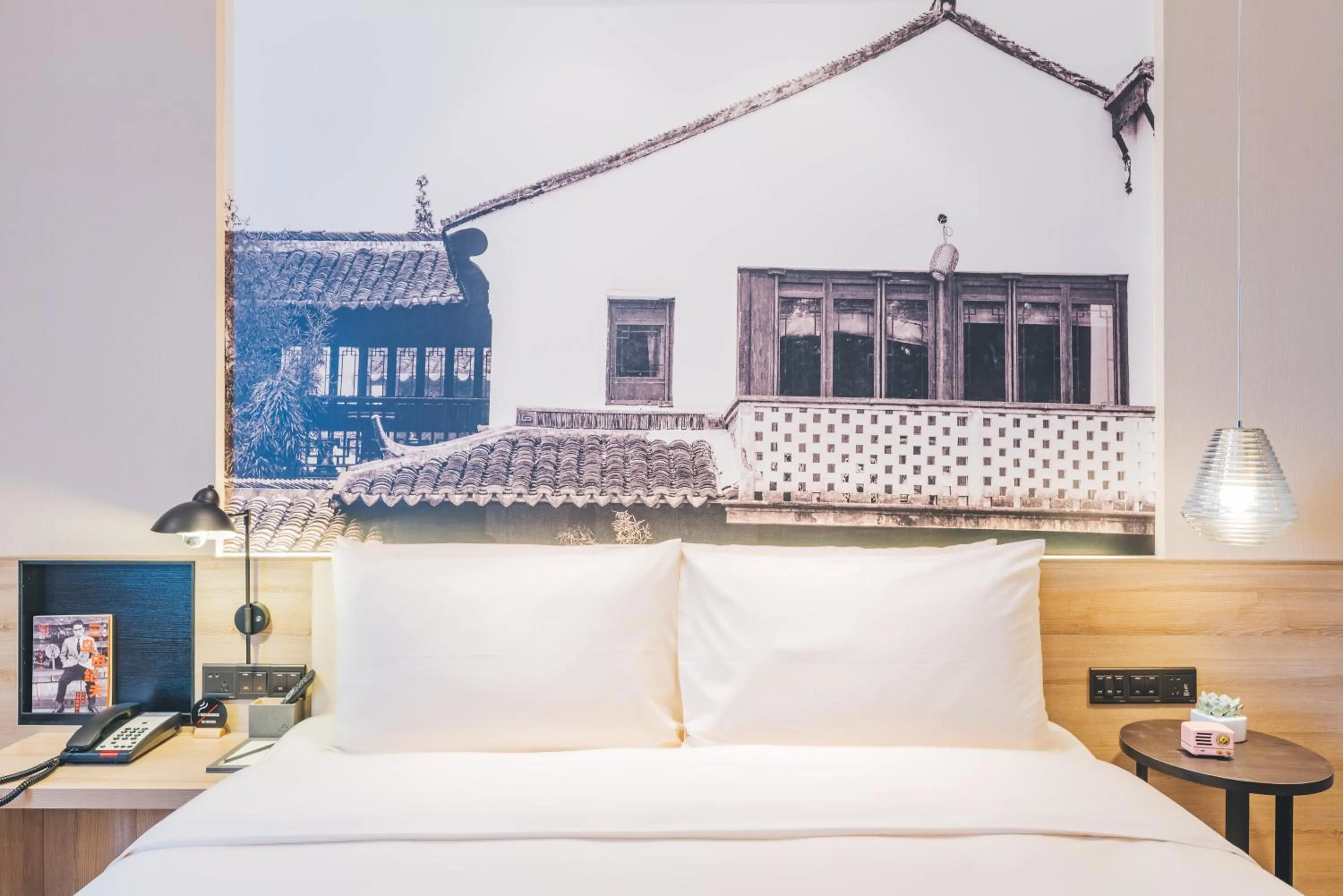 Bedroom, Bed in Atour Hotel Shanghai New International Expo Center Maglev Station