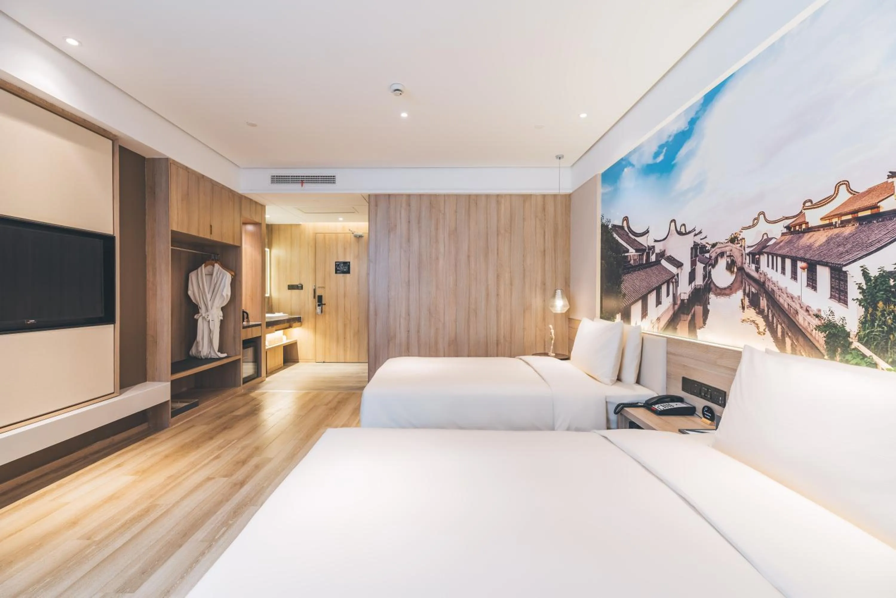 Bed in Atour Hotel Shanghai New International Expo Center Maglev Station