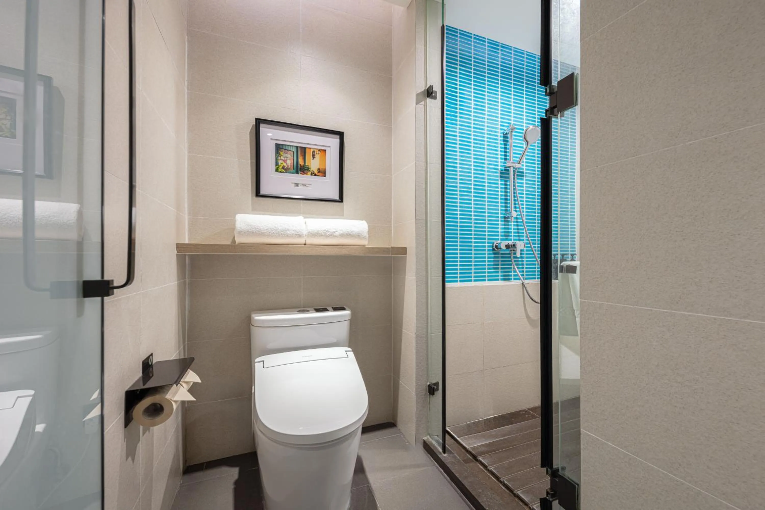 Shower in Atour Hotel Shanghai Hongqiao Korea Street