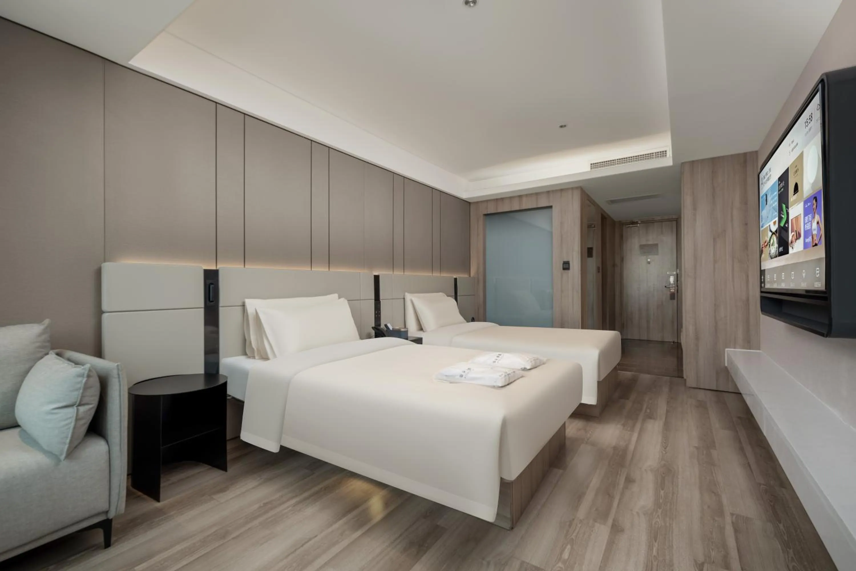 Bed in Atour Hotel Qingdao Olympic Sailing Center May Fourth Square