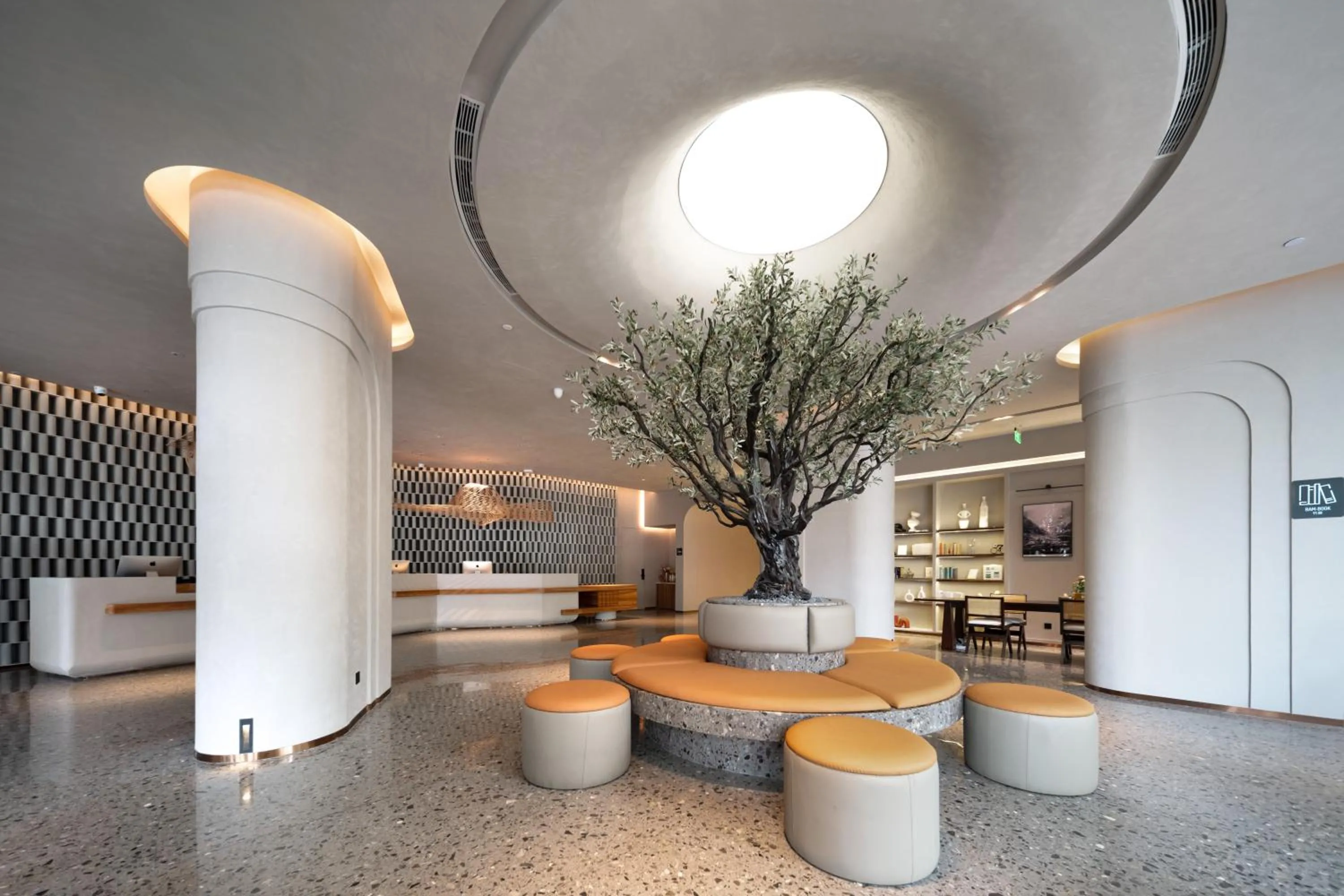 Atour Hotel Qingdao Olympic Sailing Center May Fourth Square