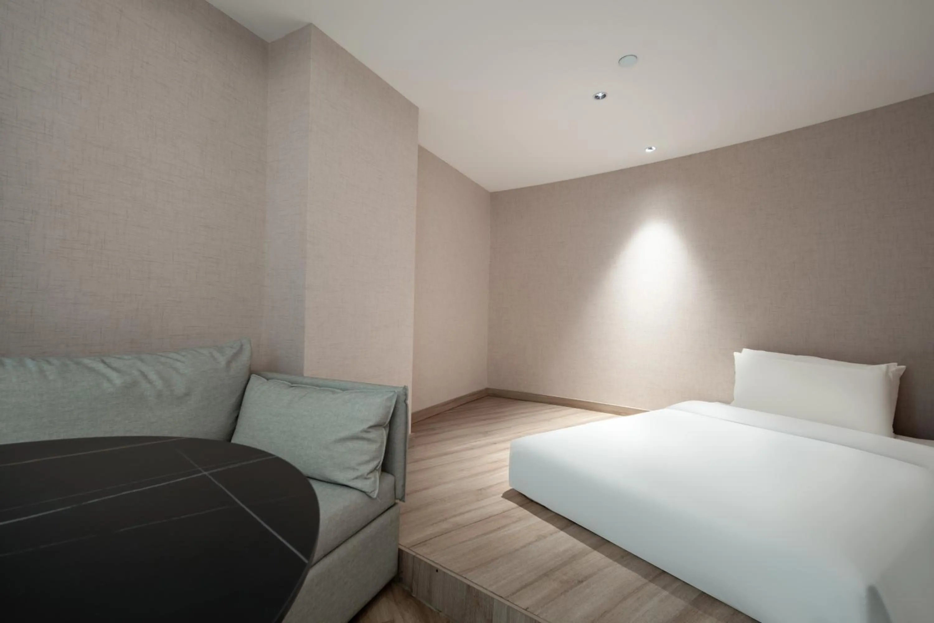 Atour Hotel Qingdao Olympic Sailing Center May Fourth Square