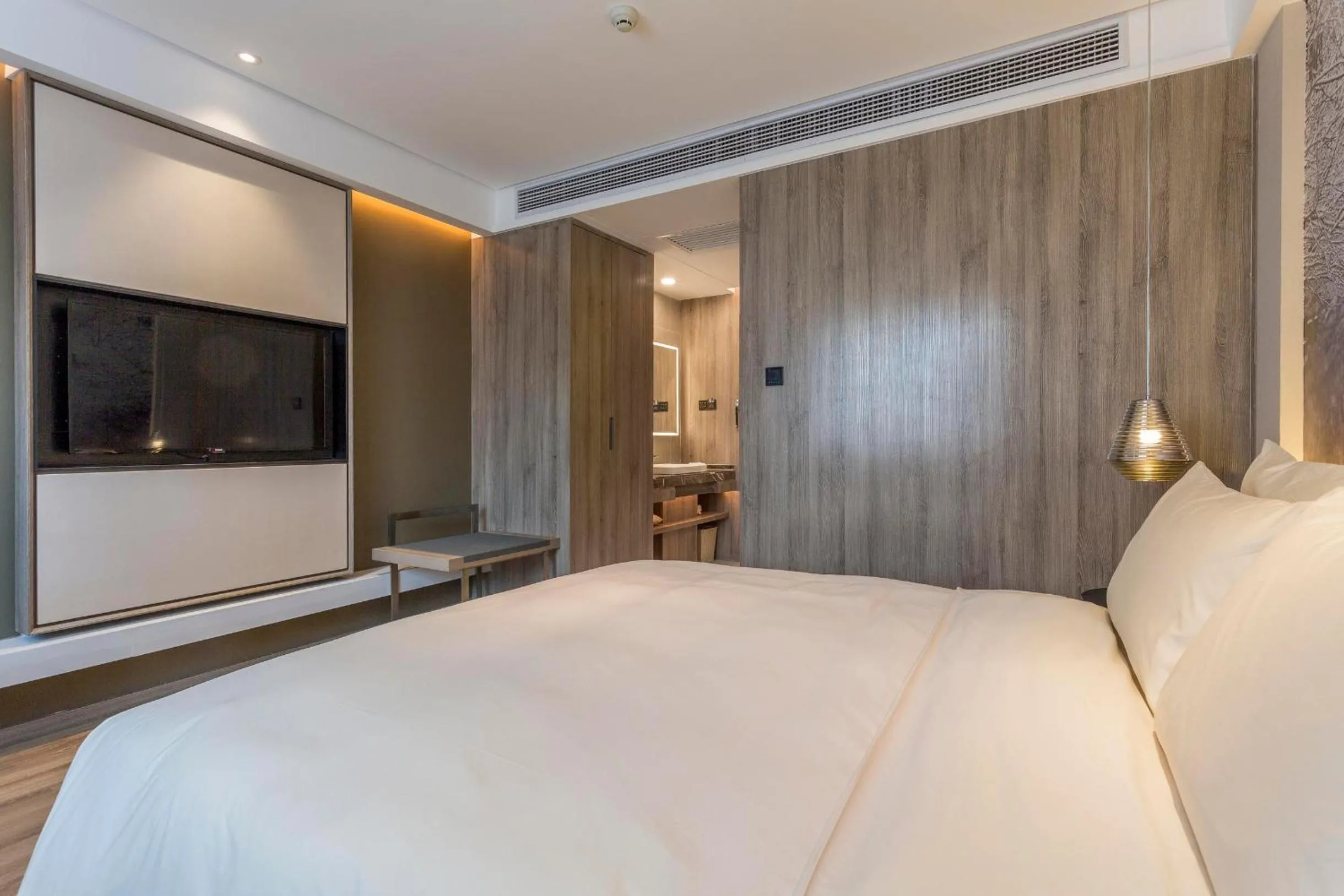 Bed in Atour Hotel Changsha IFC Center