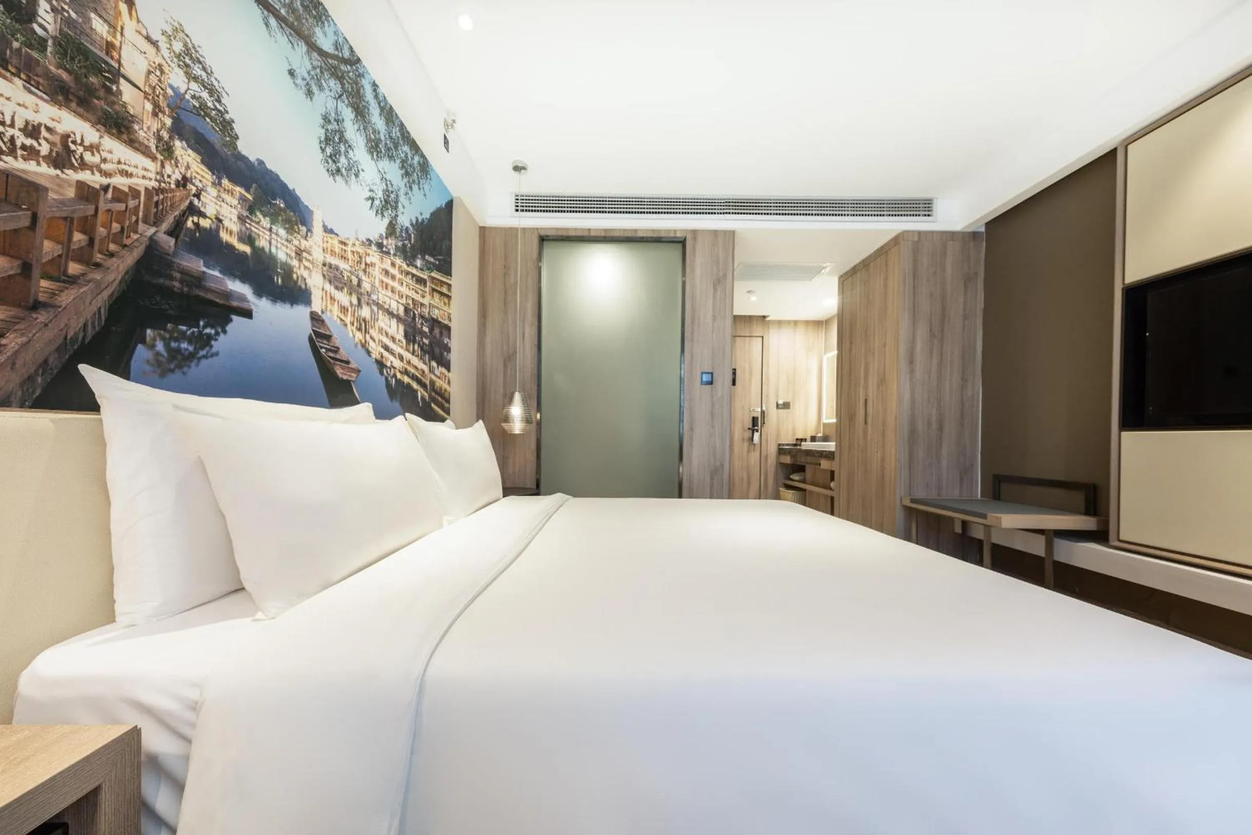 Bed in Atour Hotel Changsha IFC Center
