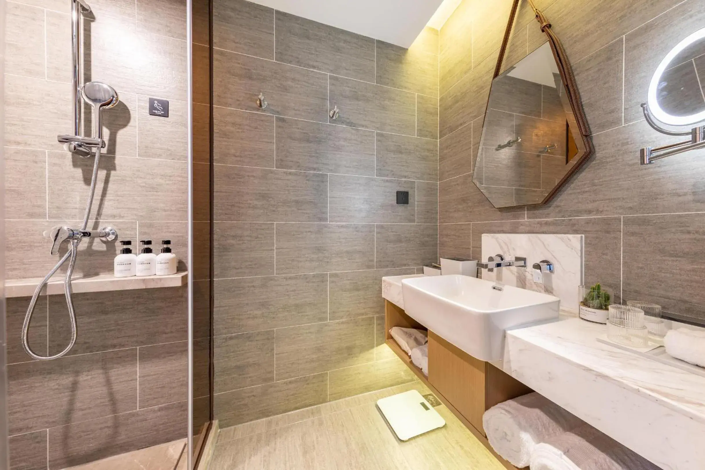 Atour Hotel Shenzhen Baoan International Convention and Exhibition Center Atour Hotel Shenzhen Baoan International Convention and Exhibition Center