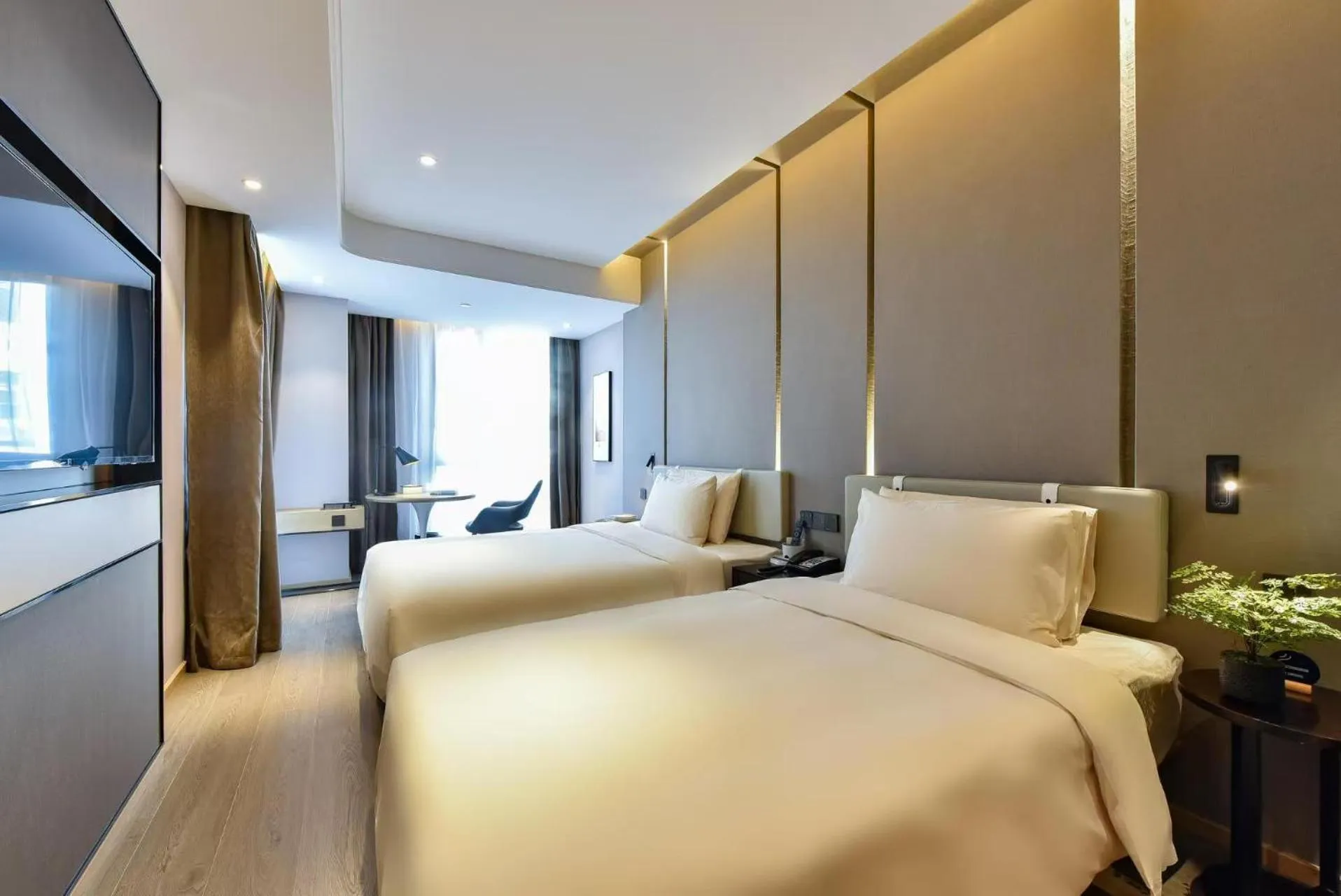 TV and multimedia in Atour Hotel Beijing Chaoyangmen