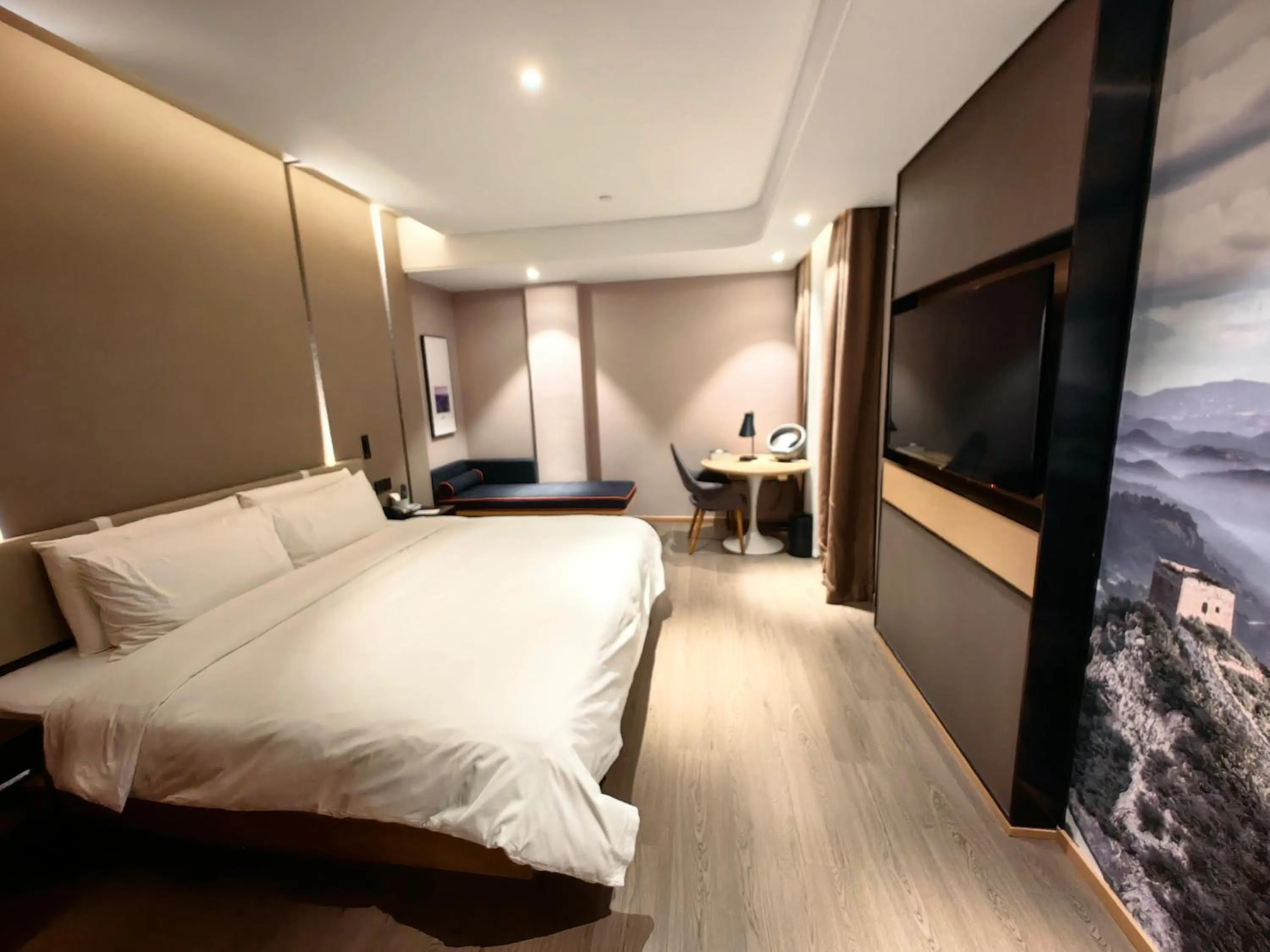 Photo of the whole room in Atour Hotel Beijing Chaoyangmen