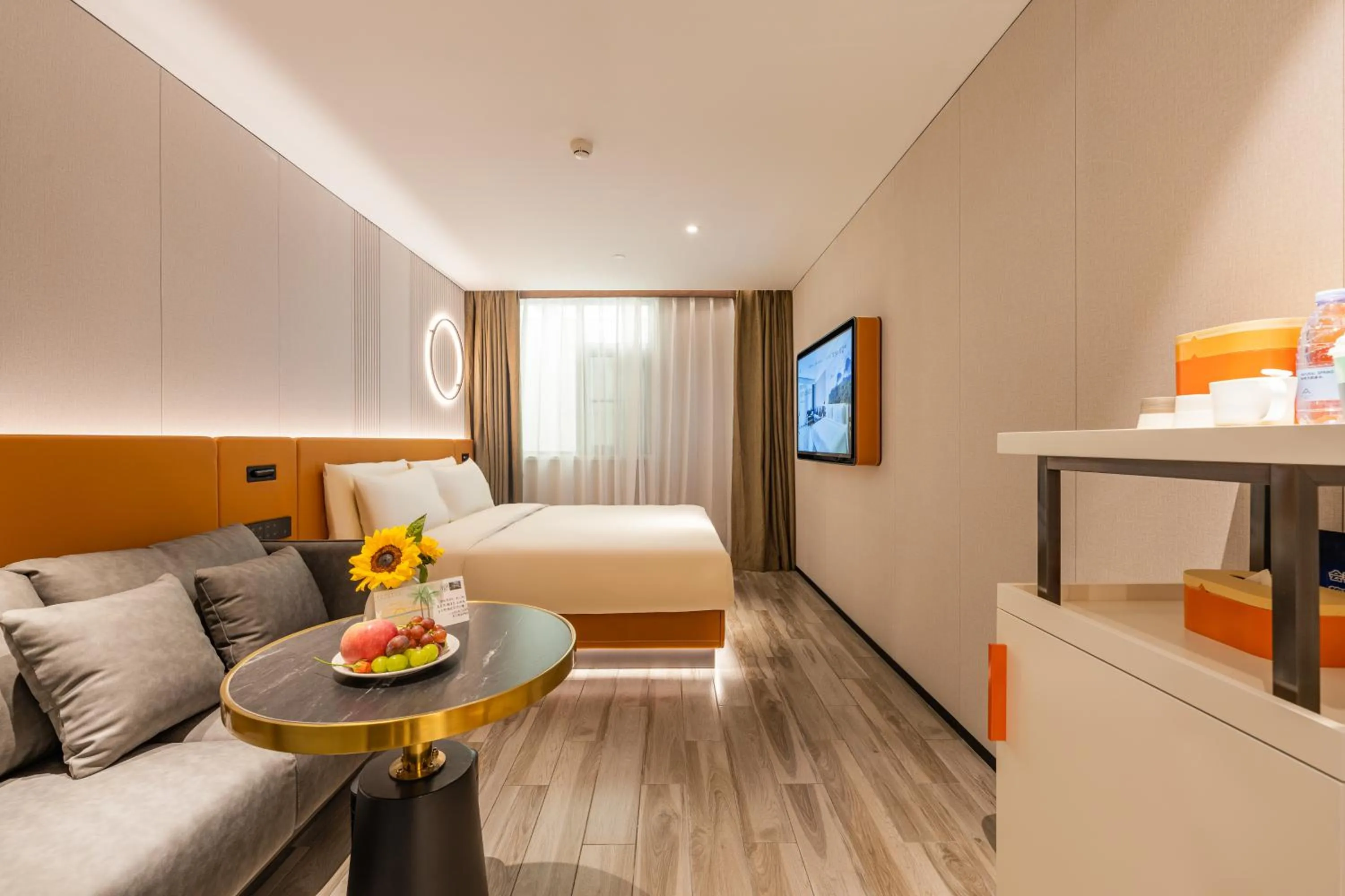 Bedroom, Bed in Atour Hotel Beijing Tiananmen Wangfujing Pedestrian