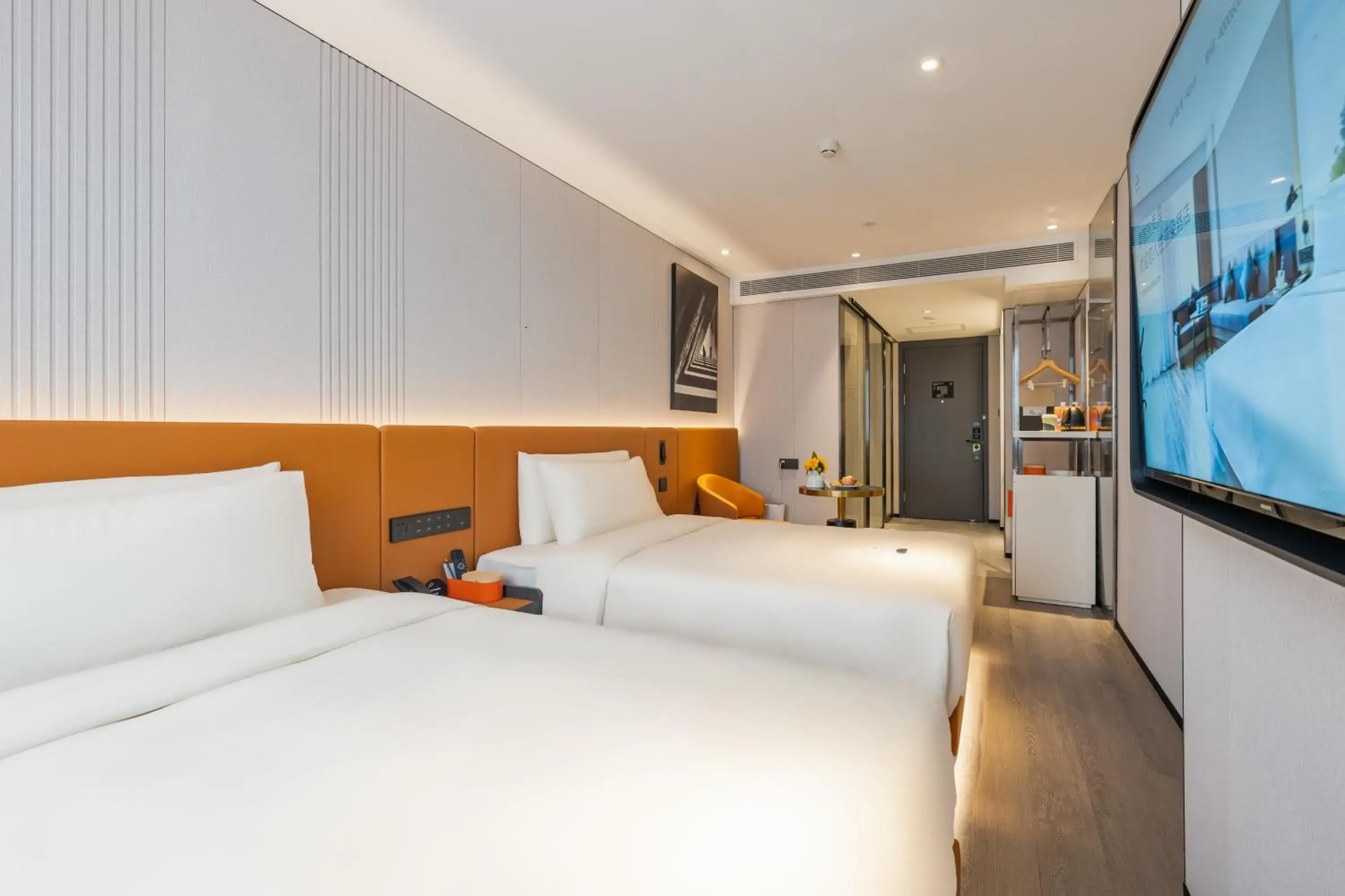 Atour Hotel Wangfujing Chinese foreign travelers 2026 The Investor’s Dilemma: Is China’s Tourism Boom a Green Light or a Red Flag?