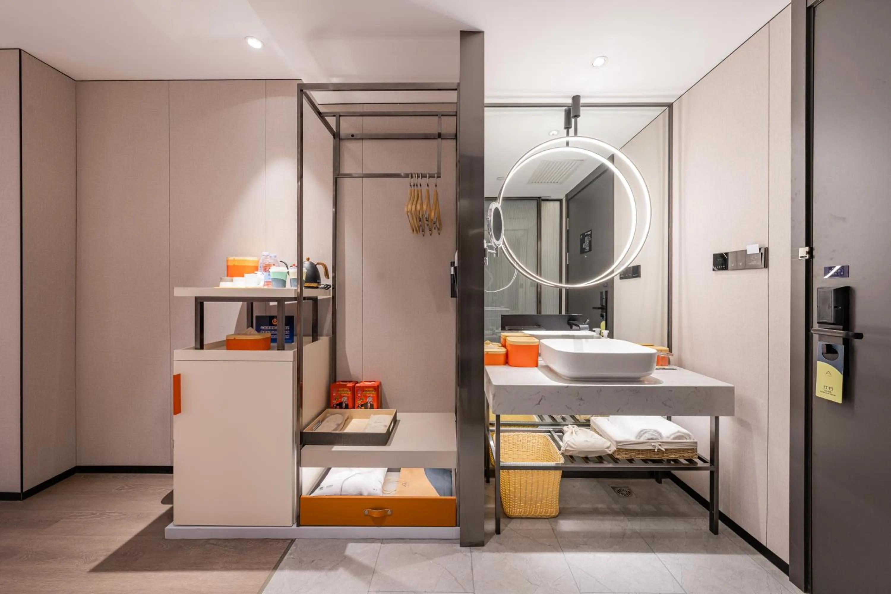 Bedroom, Bed in Atour Hotel Beijing Tiananmen Wangfujing Pedestrian